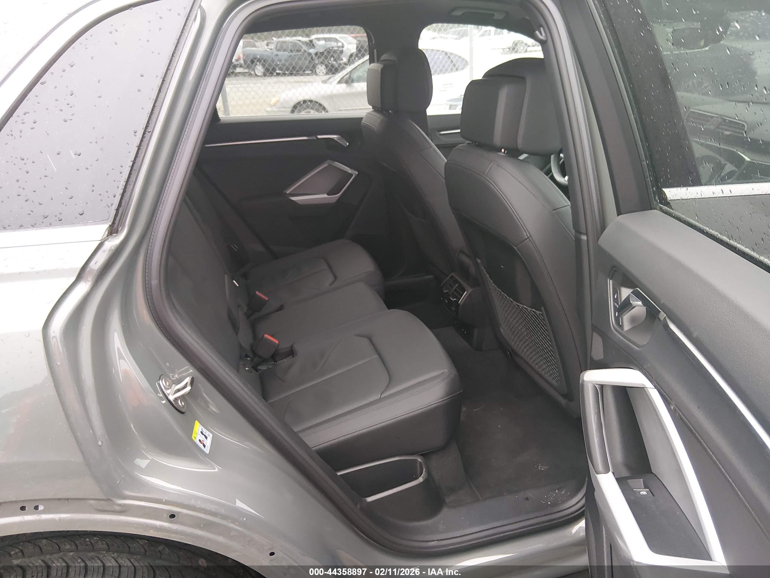 AUDI Q3 image 8