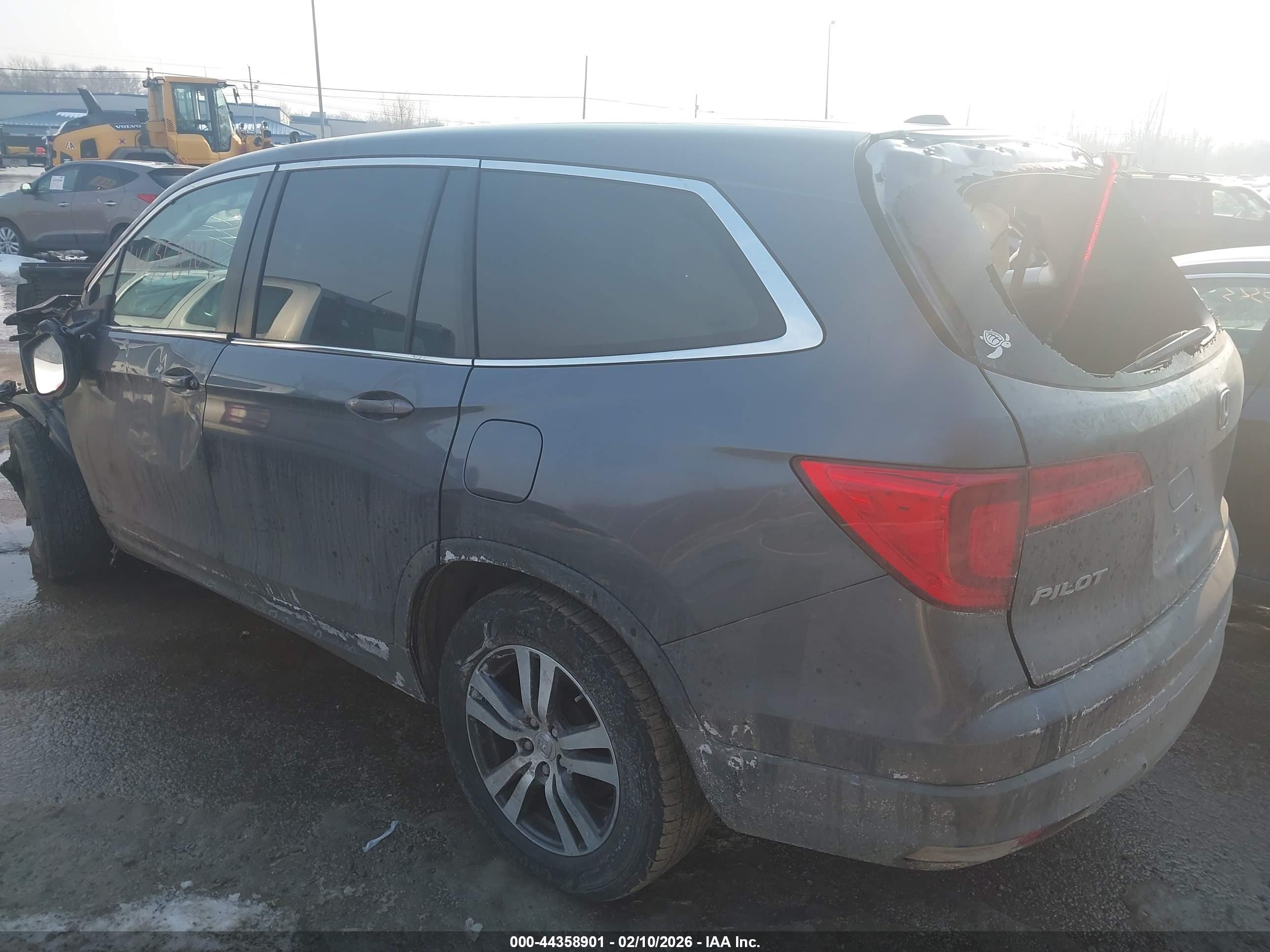 HONDA PILOT image 3