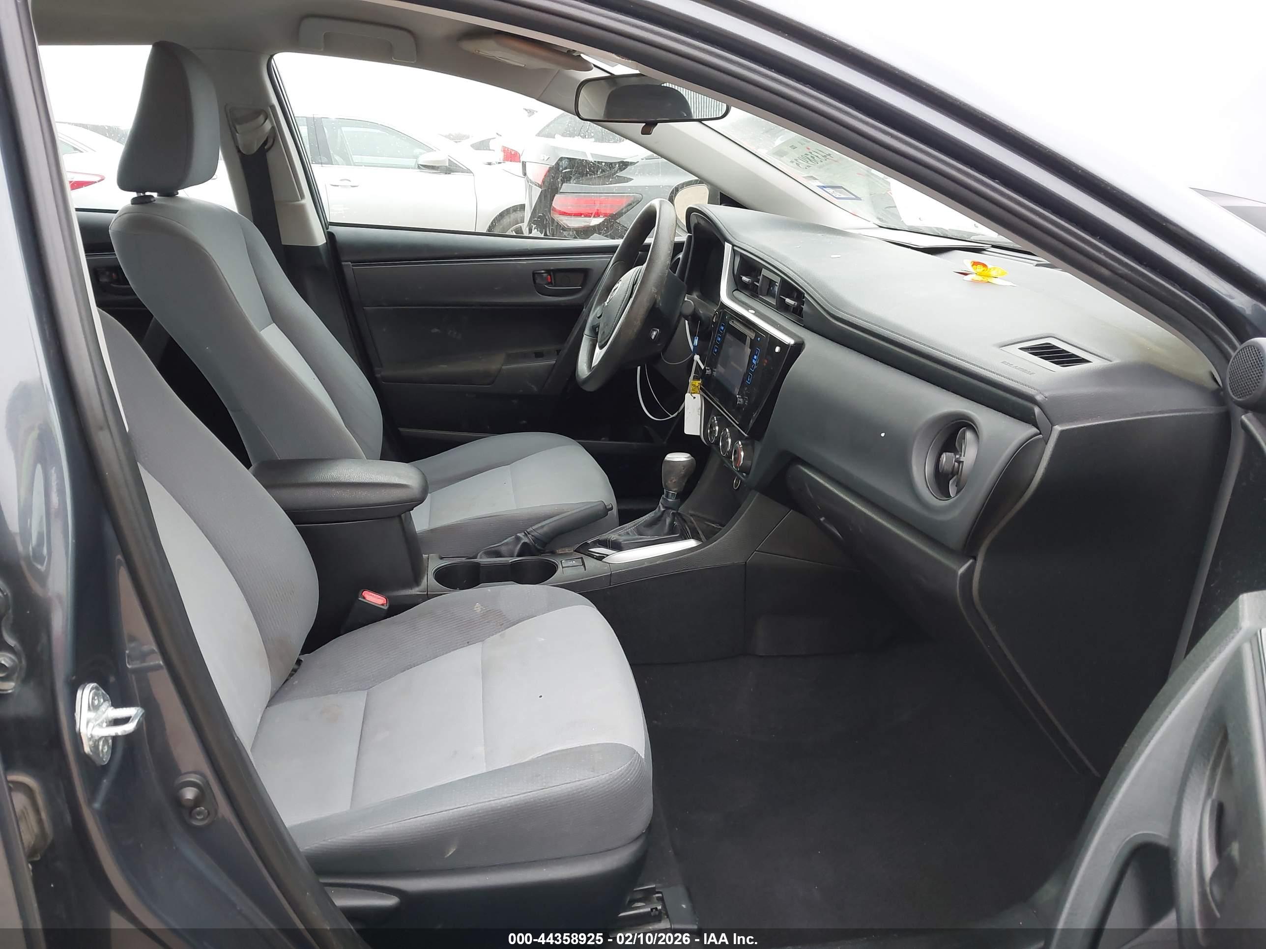 TOYOTA COROLLA image 5