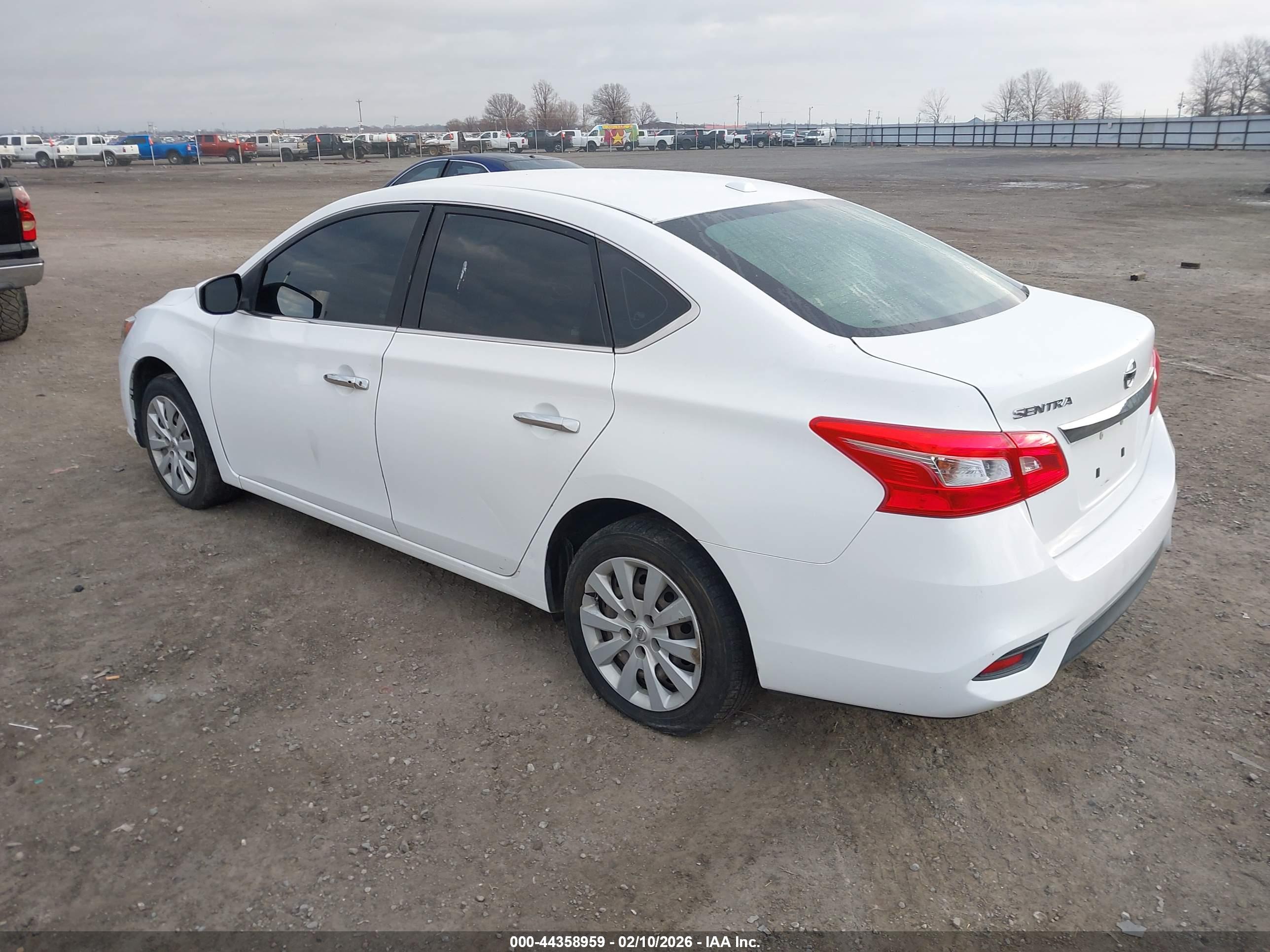 NISSAN SENTRA image 3