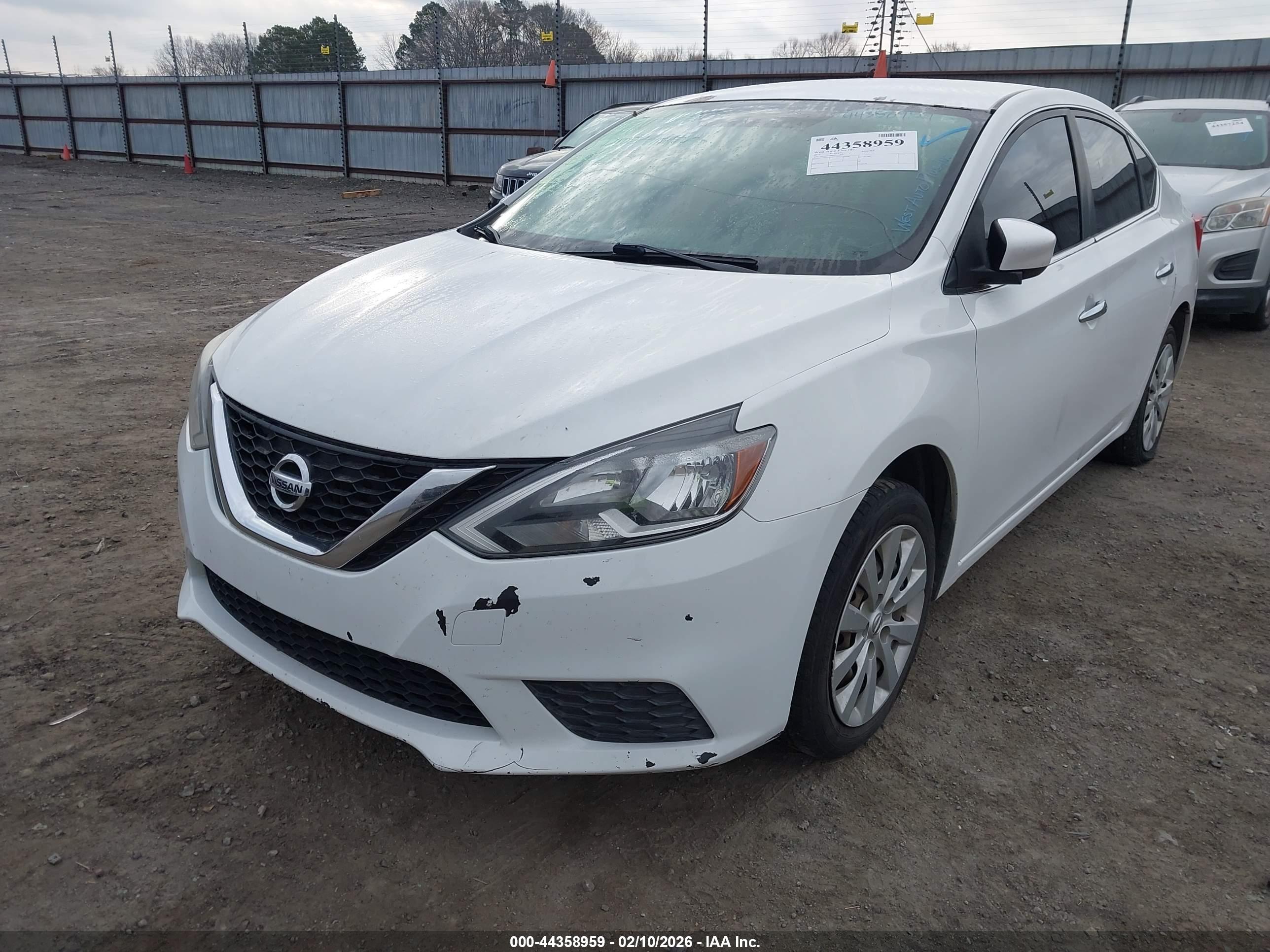 NISSAN SENTRA image 6
