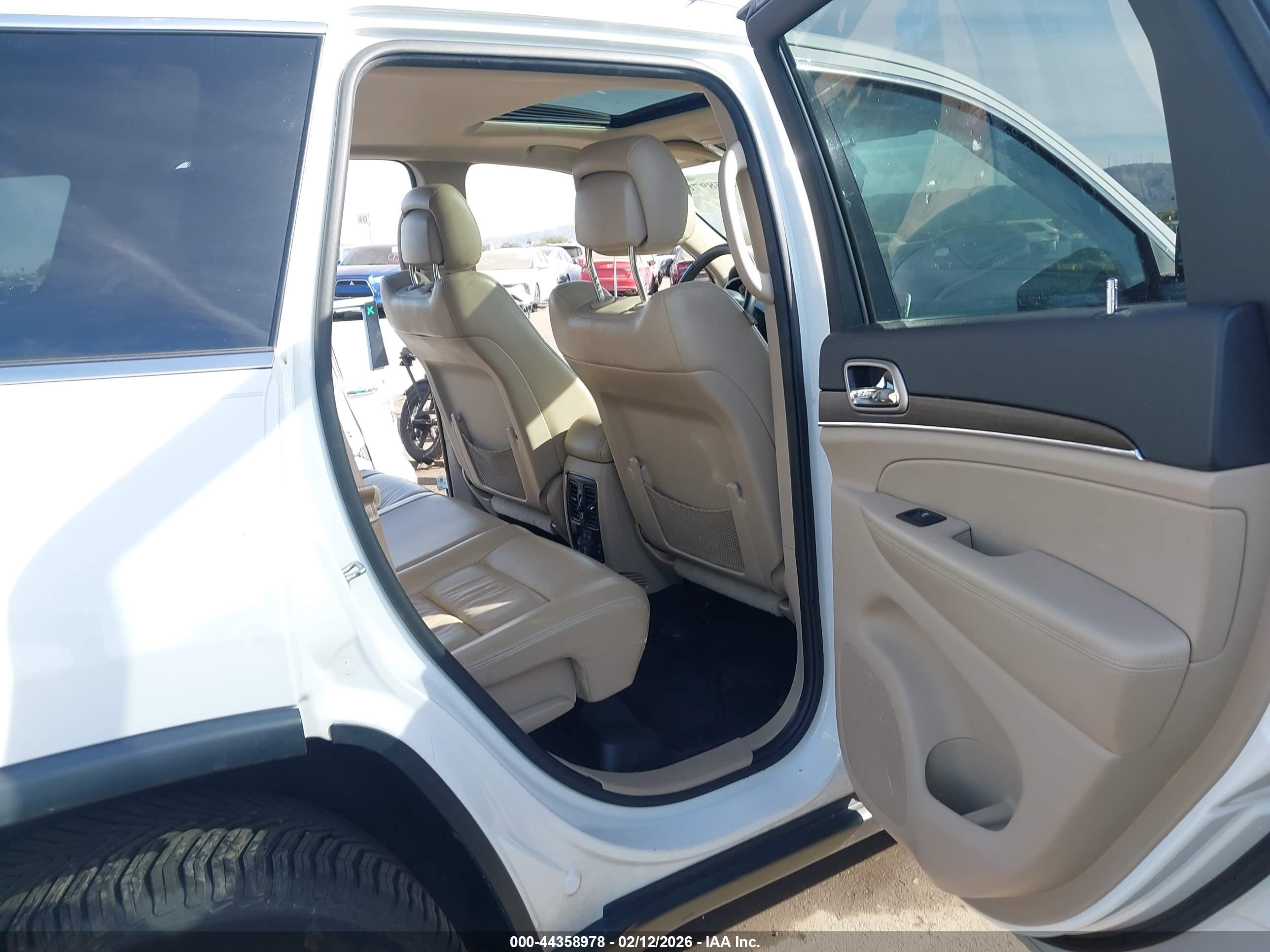 JEEP GRAND image 8