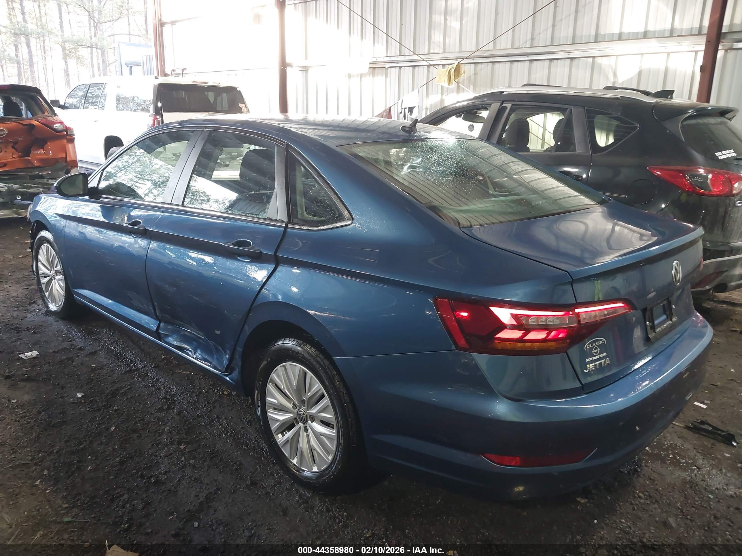 VOLKSWAGEN JETTA image 6