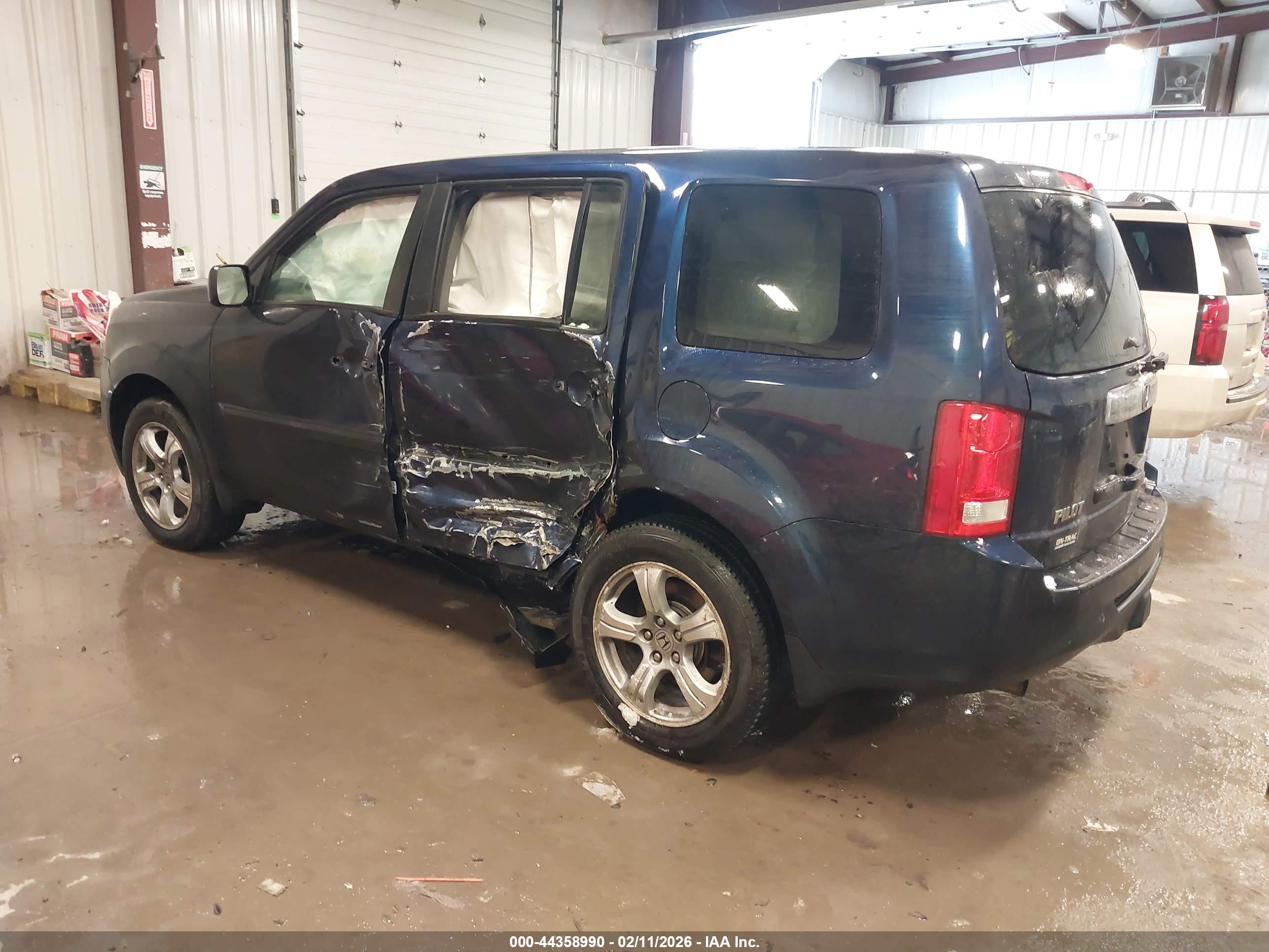 HONDA PILOT image 3