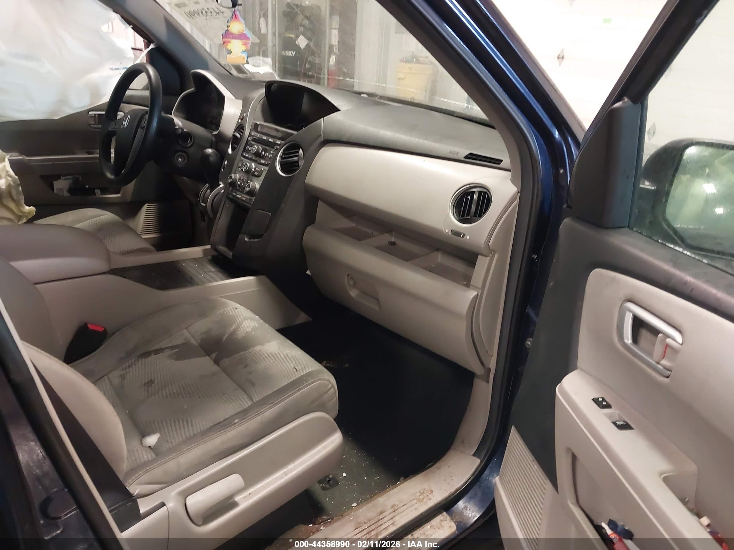 HONDA PILOT image 5