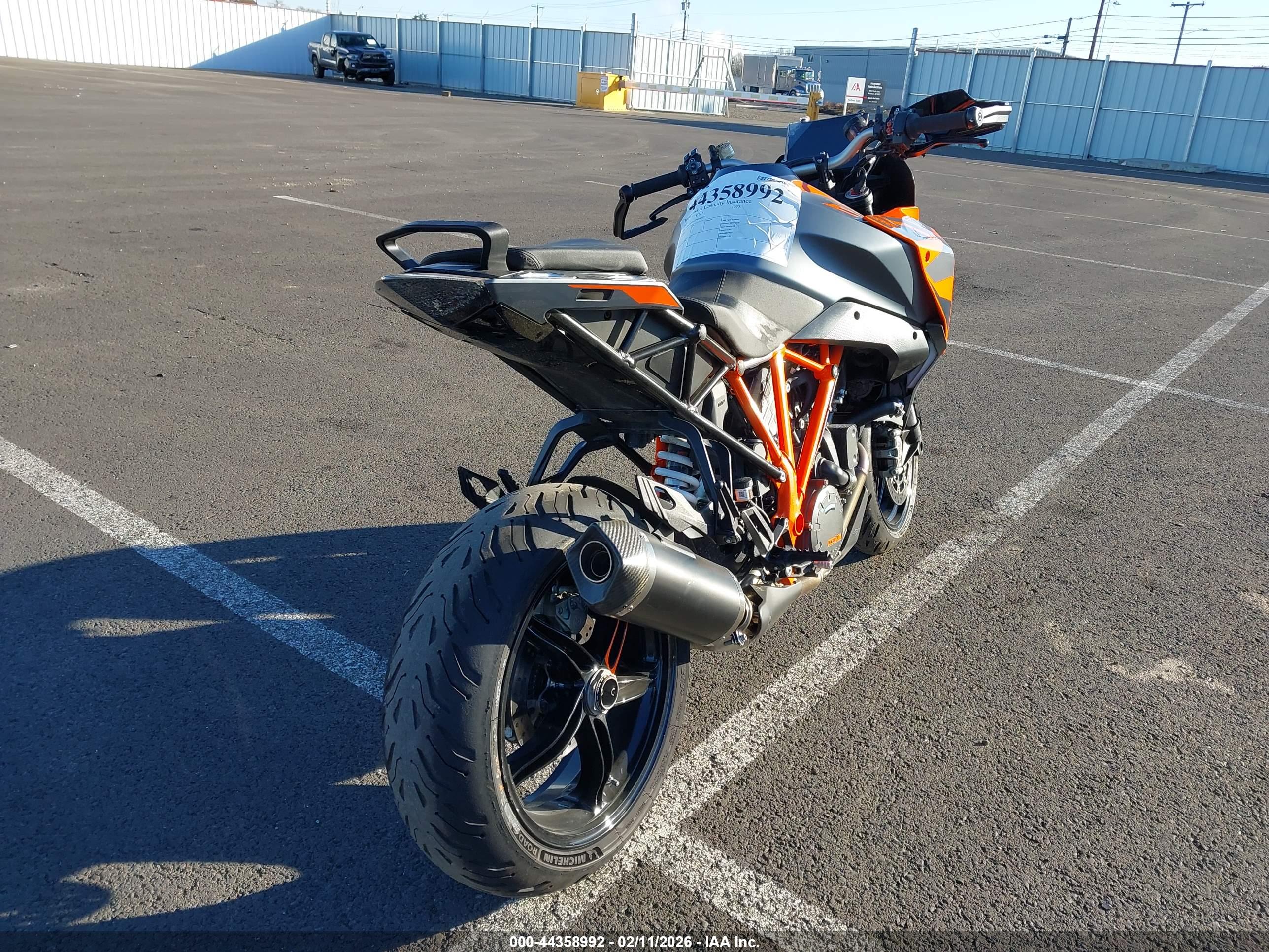 KTM 1290 image 4