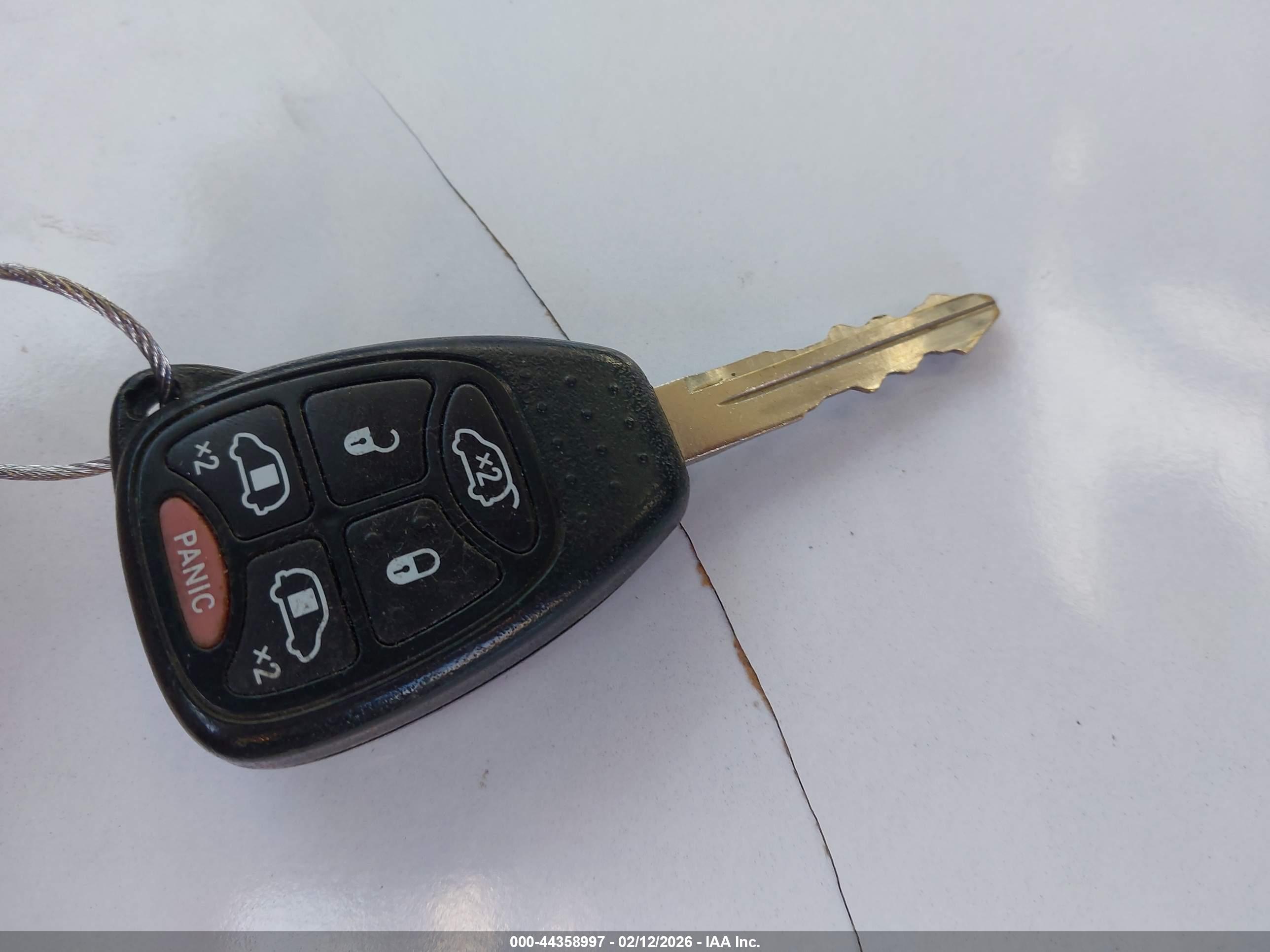 CHRYSLER TOWN image 11