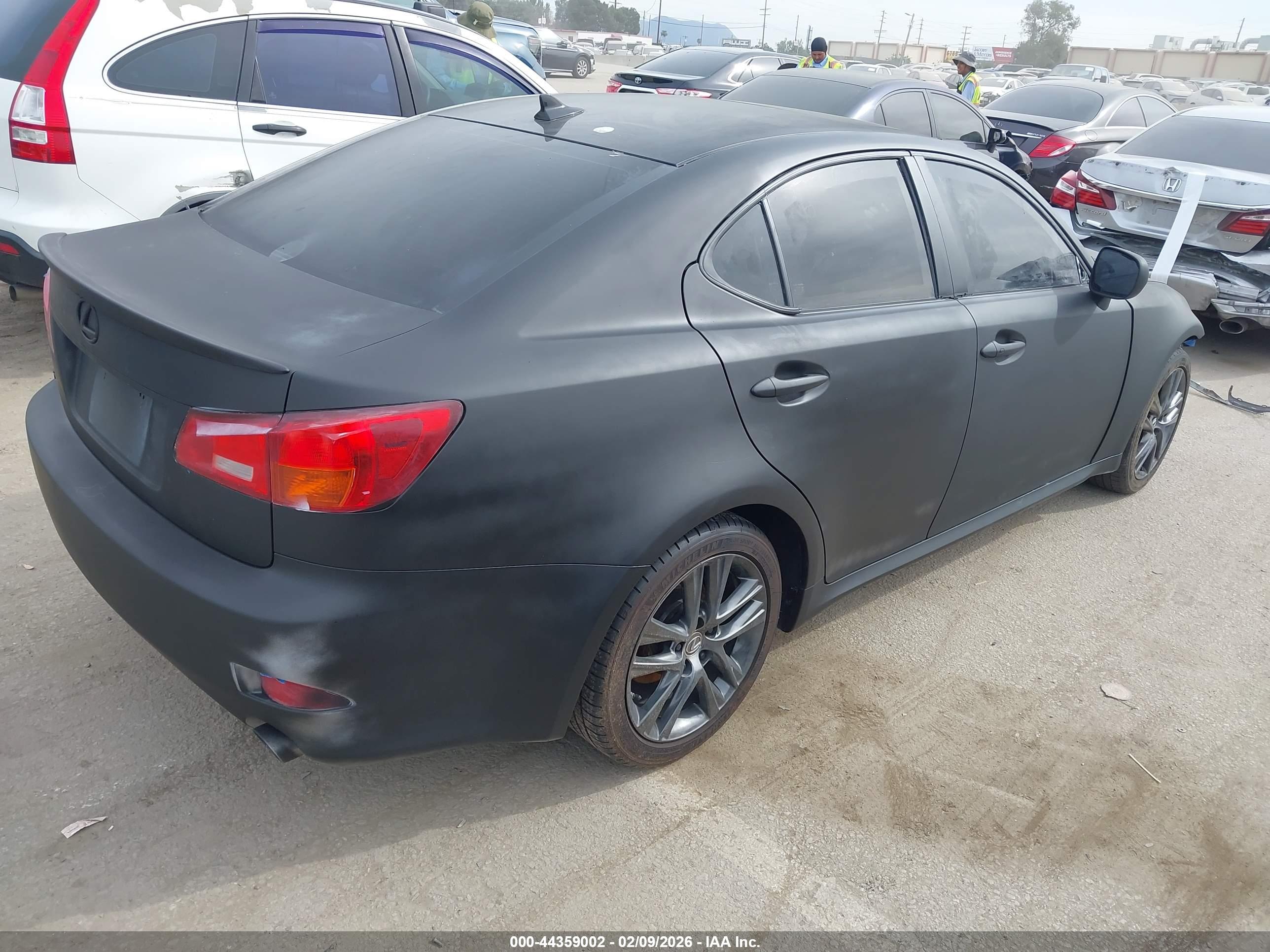 LEXUS IS image 4