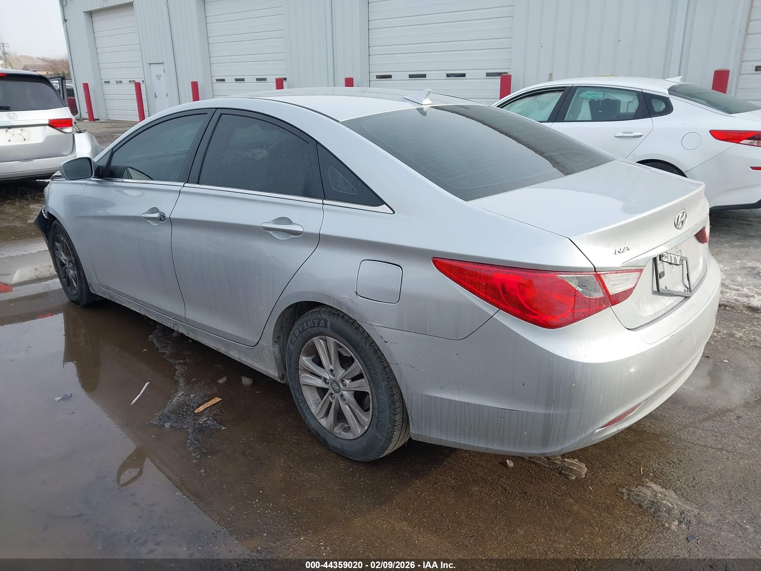 HYUNDAI SONATA image 3