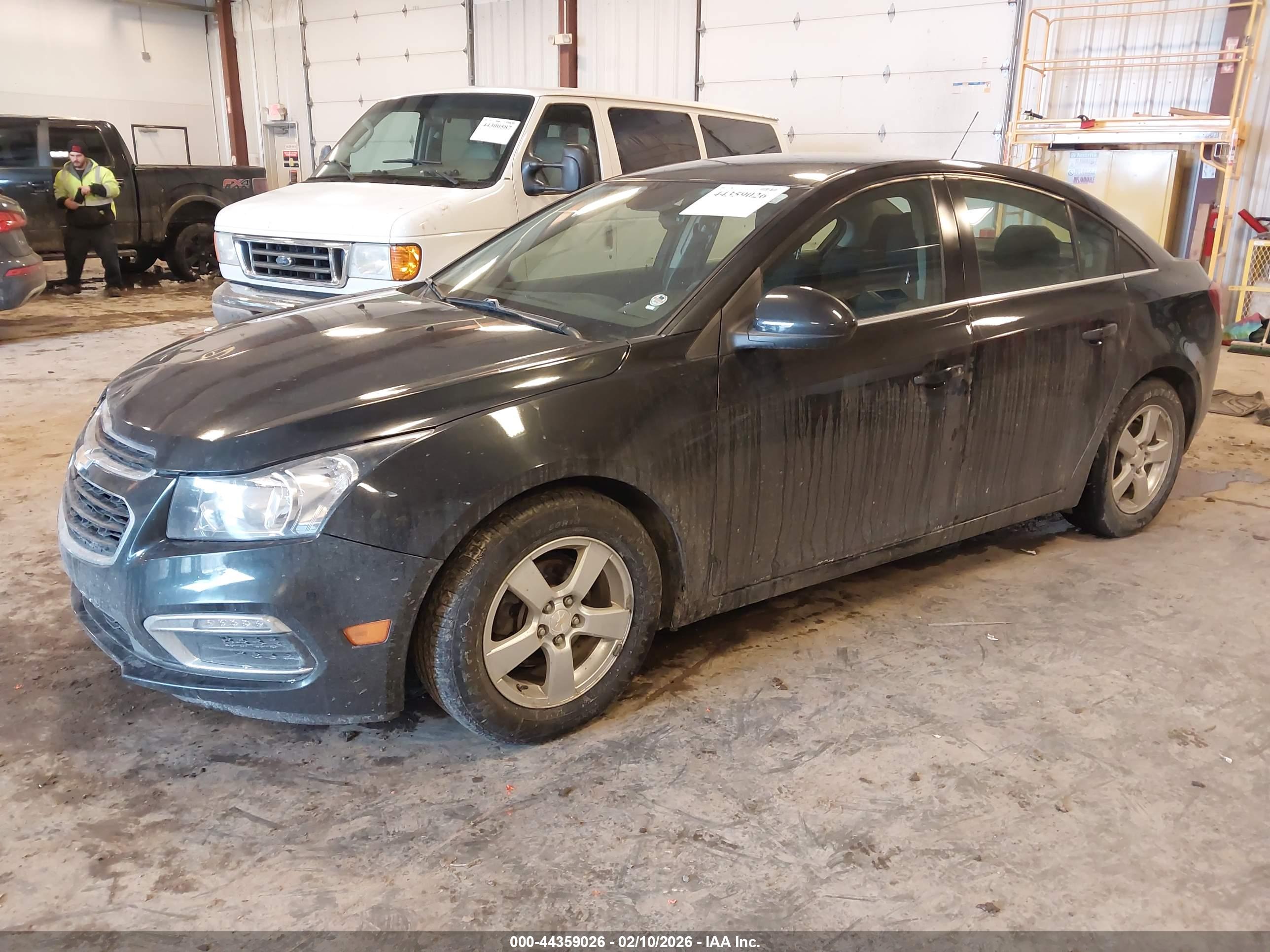 CHEVROLET CRUZE image 2