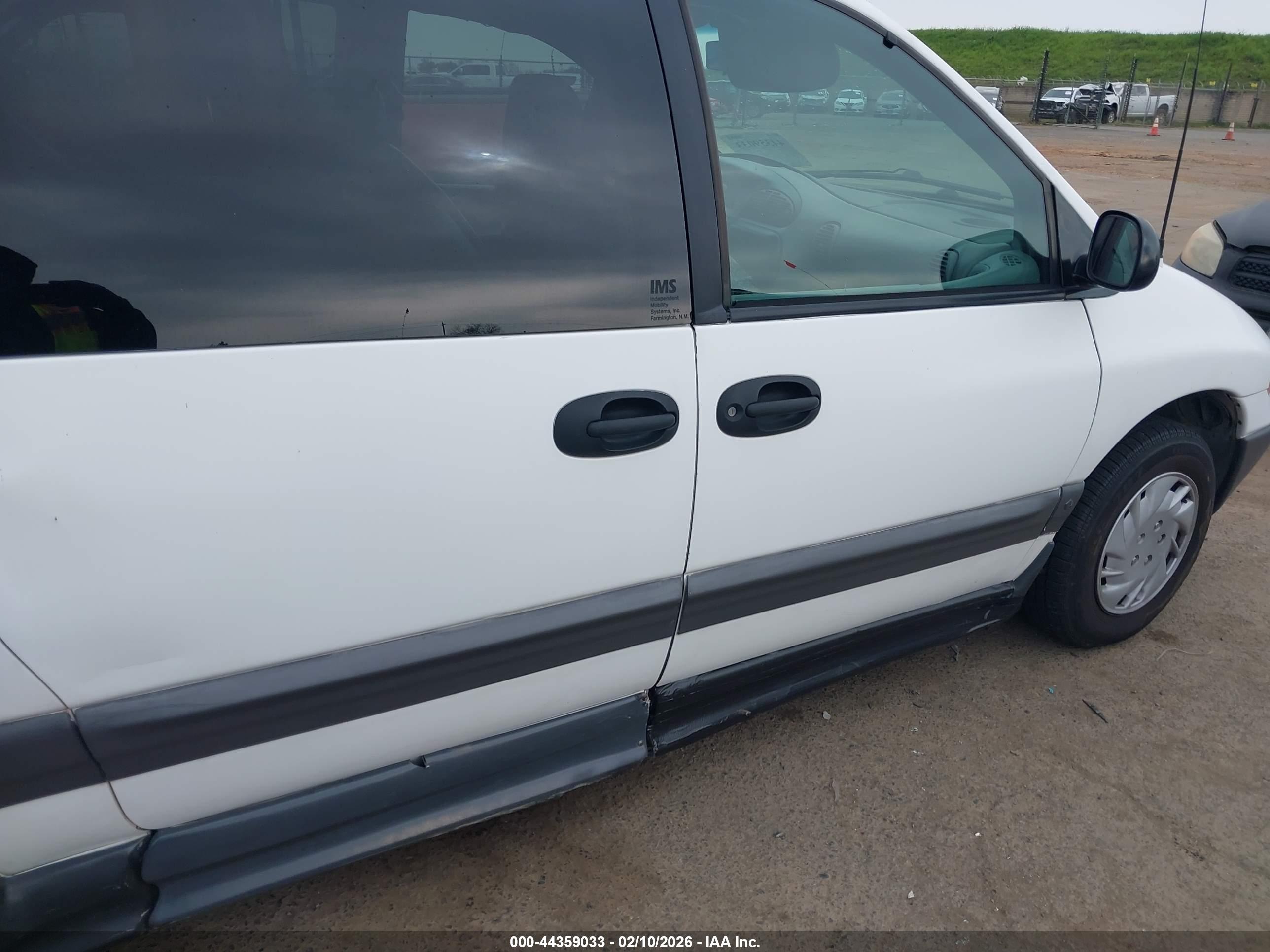 DODGE GRAND image 6