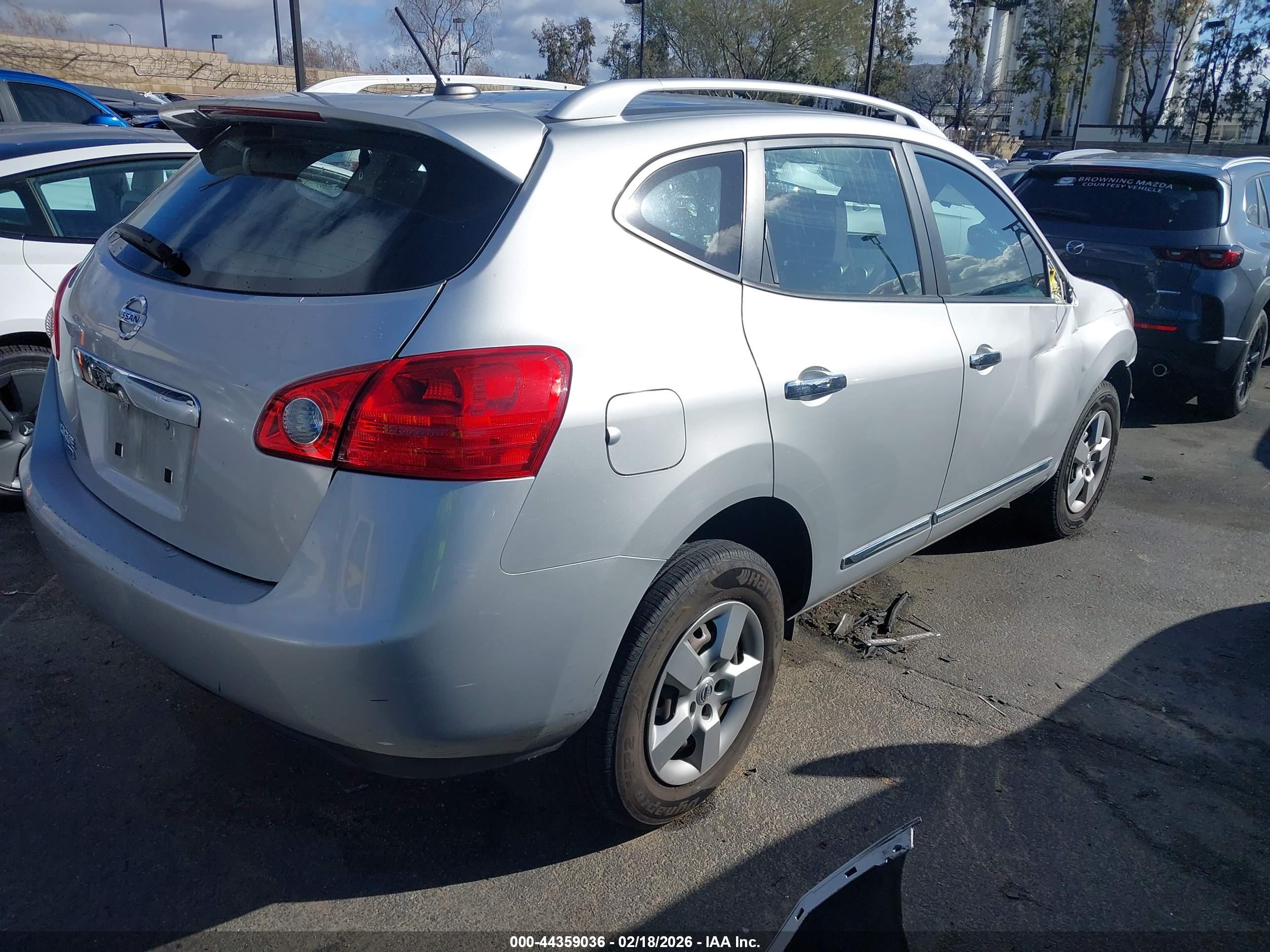 NISSAN ROGUE image 4