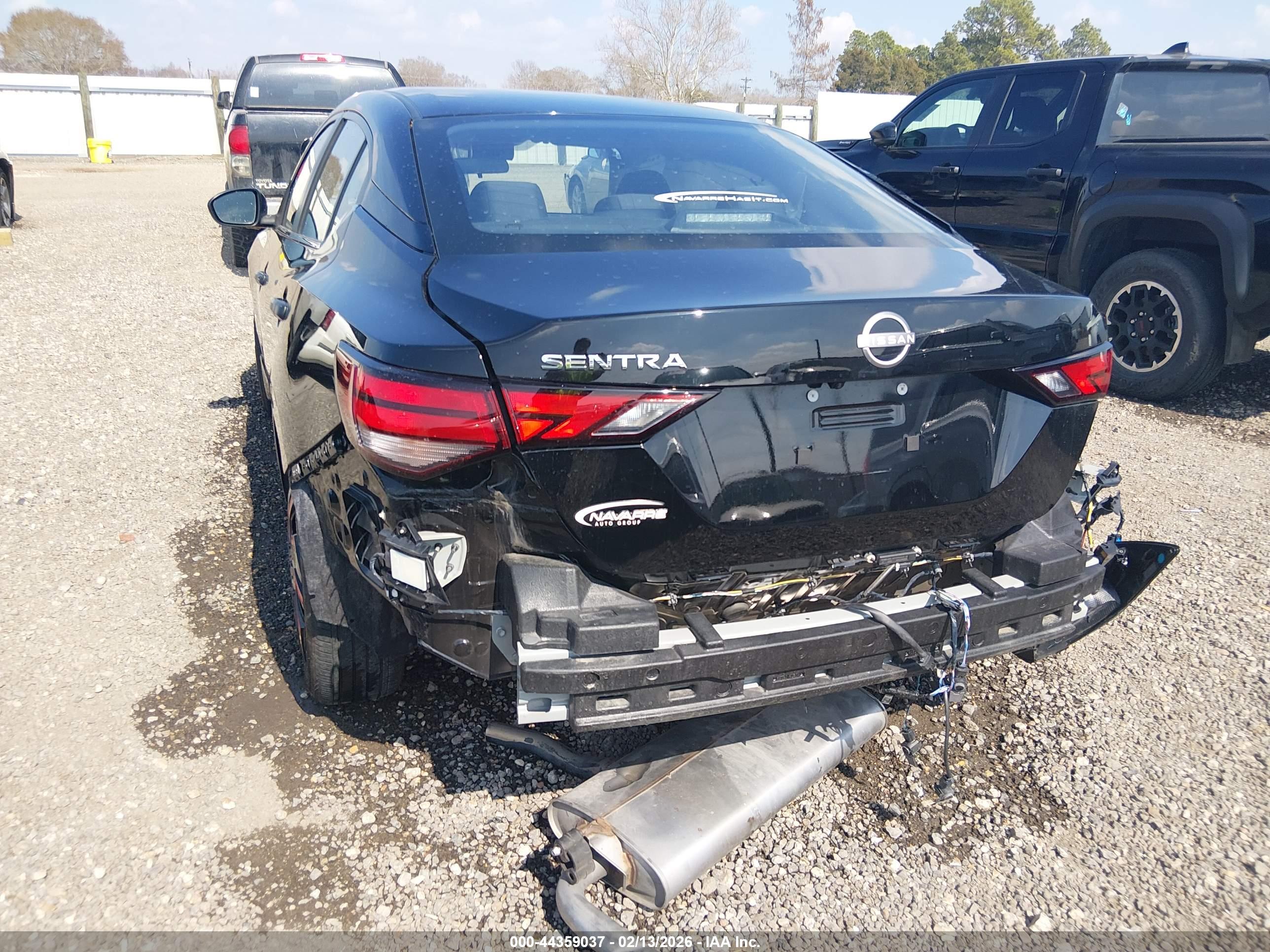 NISSAN SENTRA image 6