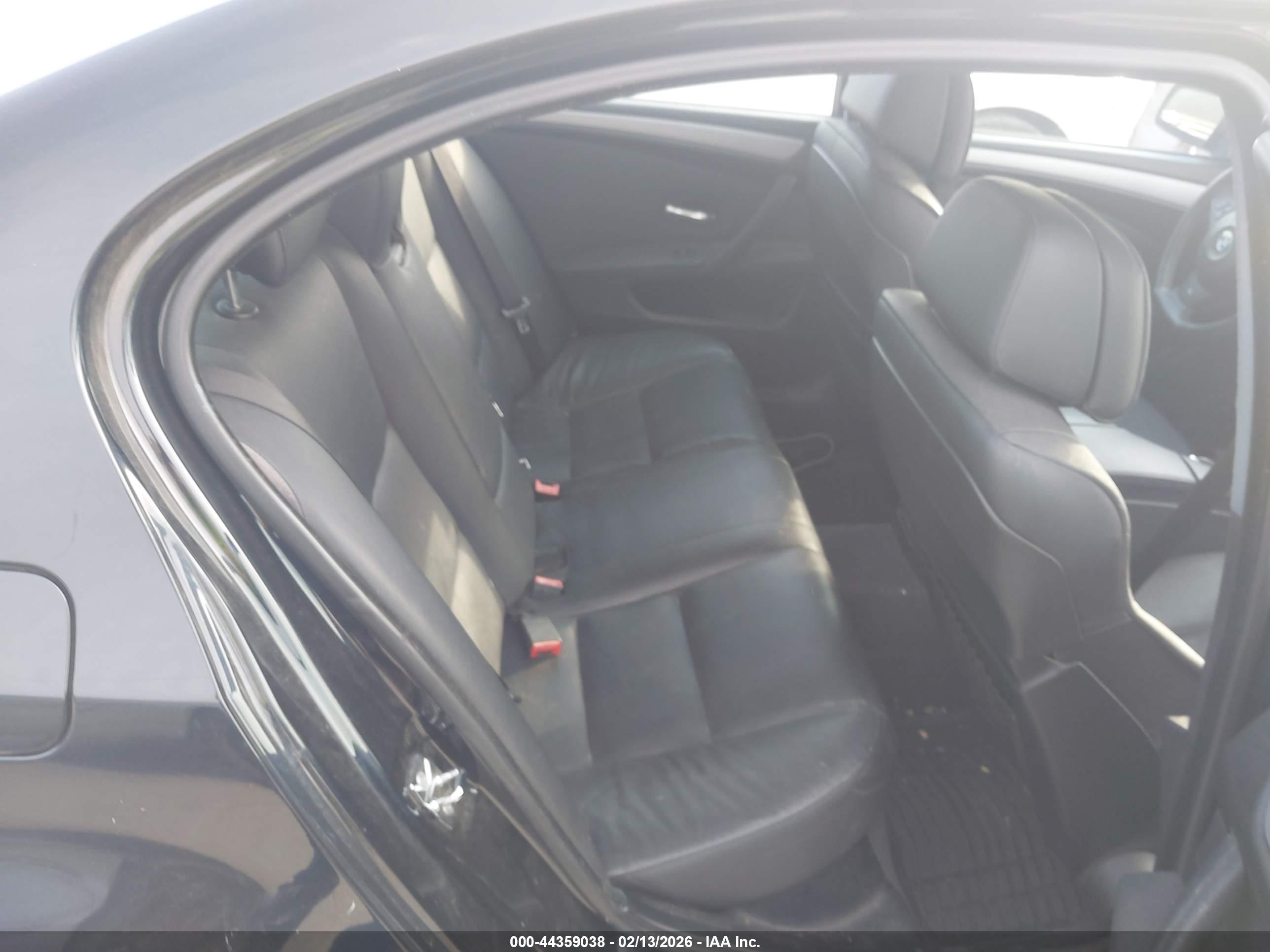 BMW 535I image 8