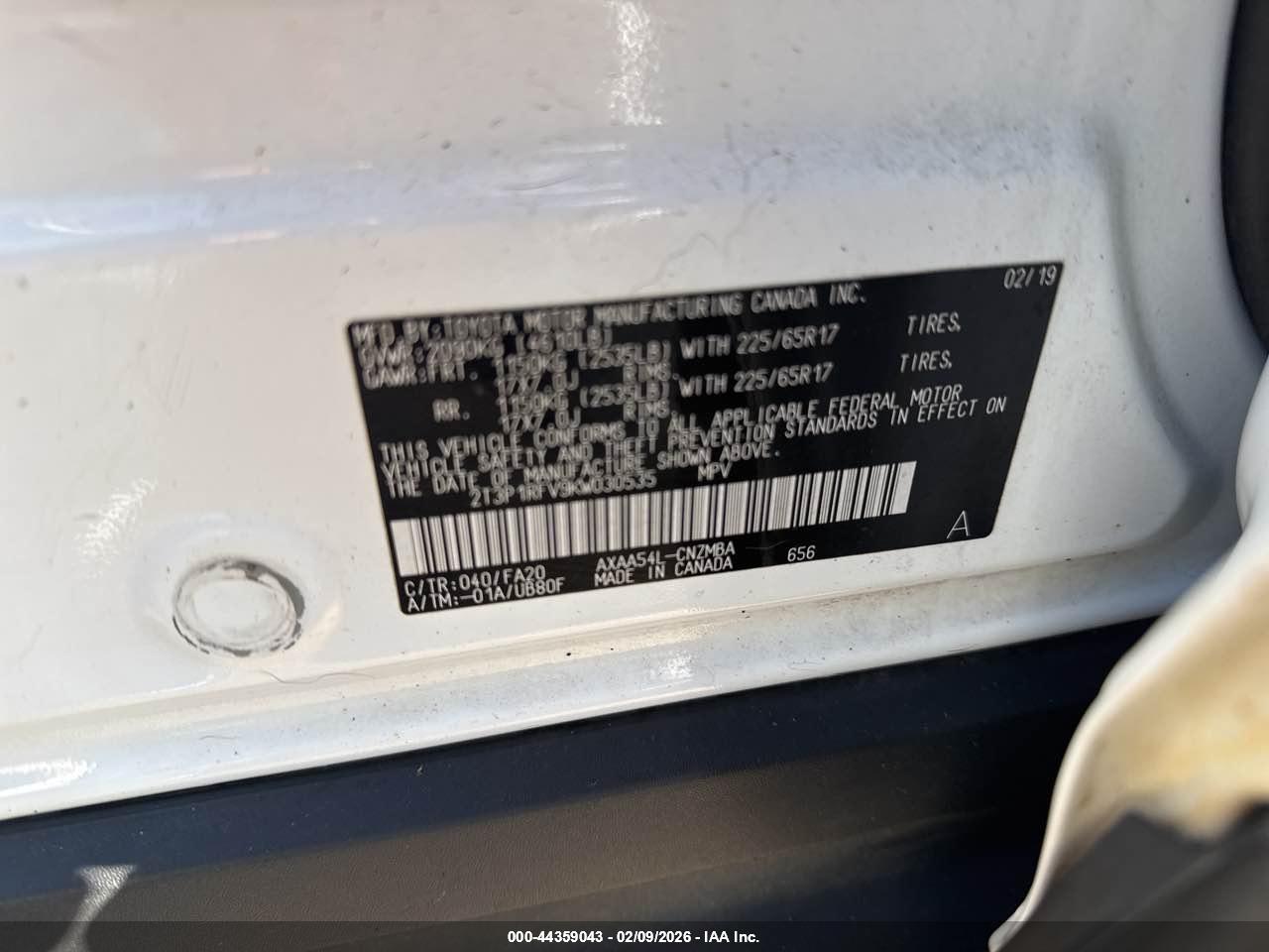 TOYOTA RAV4 image 9