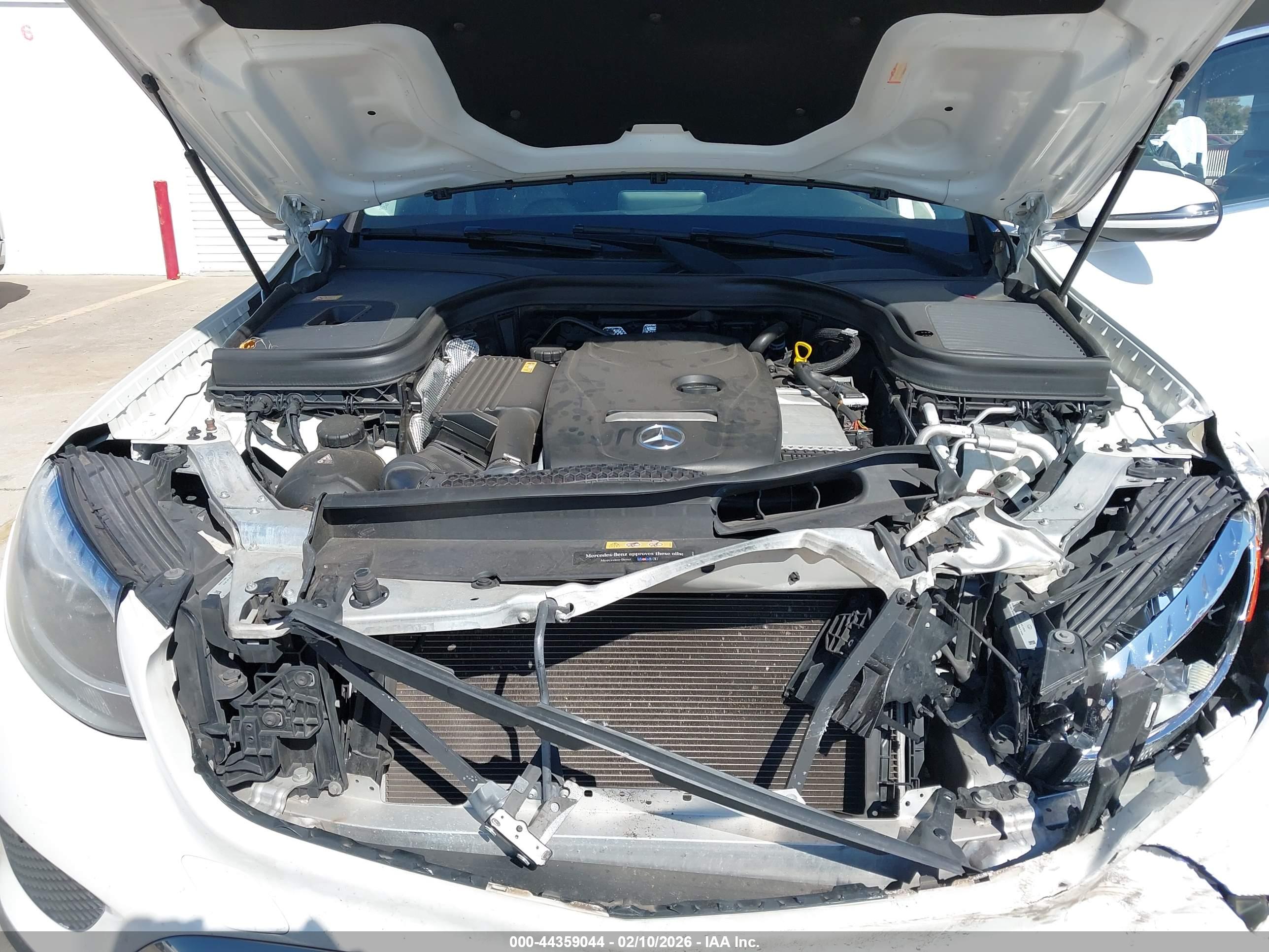MERCEDES-BENZ GLC image 10