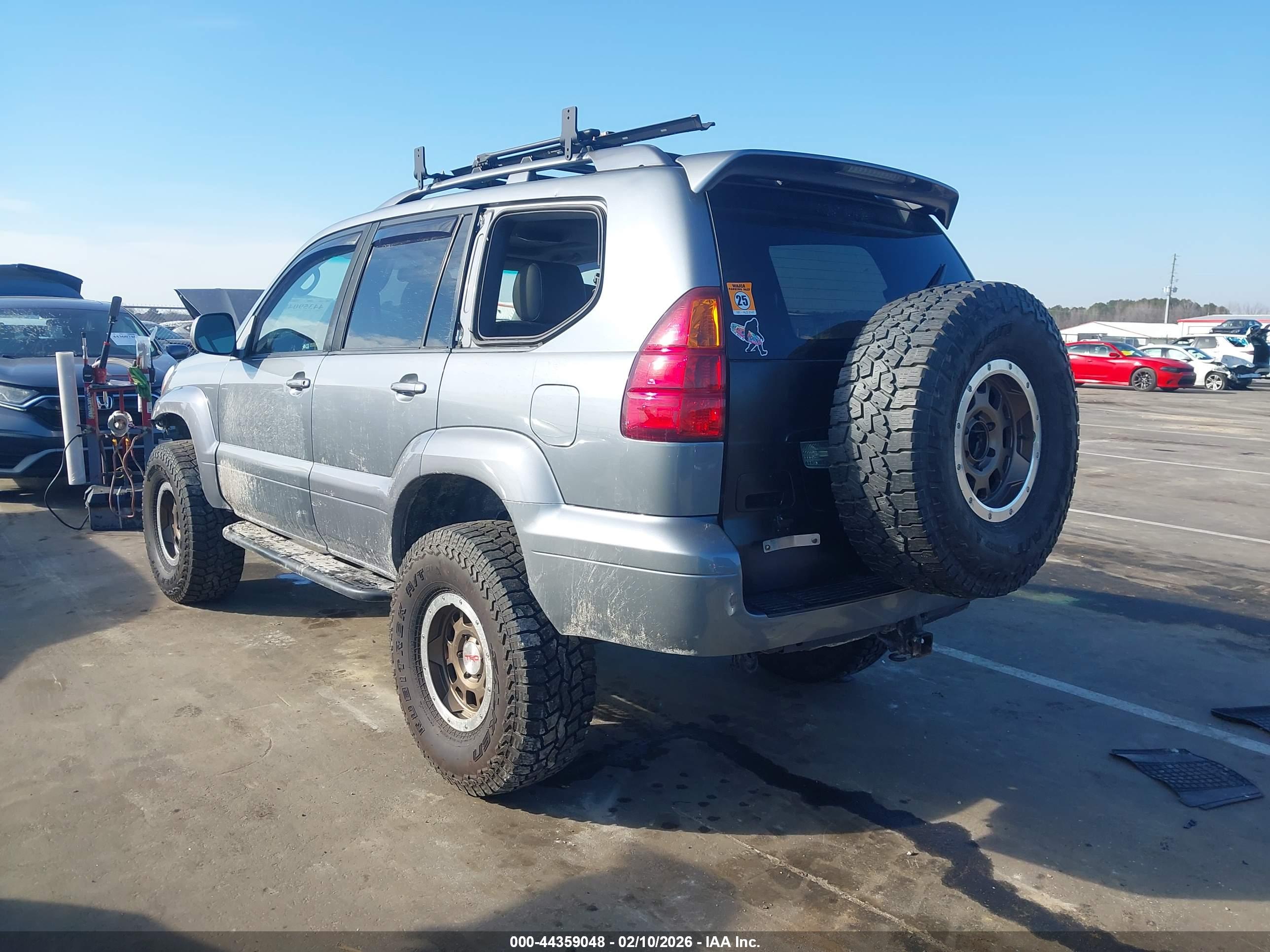 LEXUS GX image 3