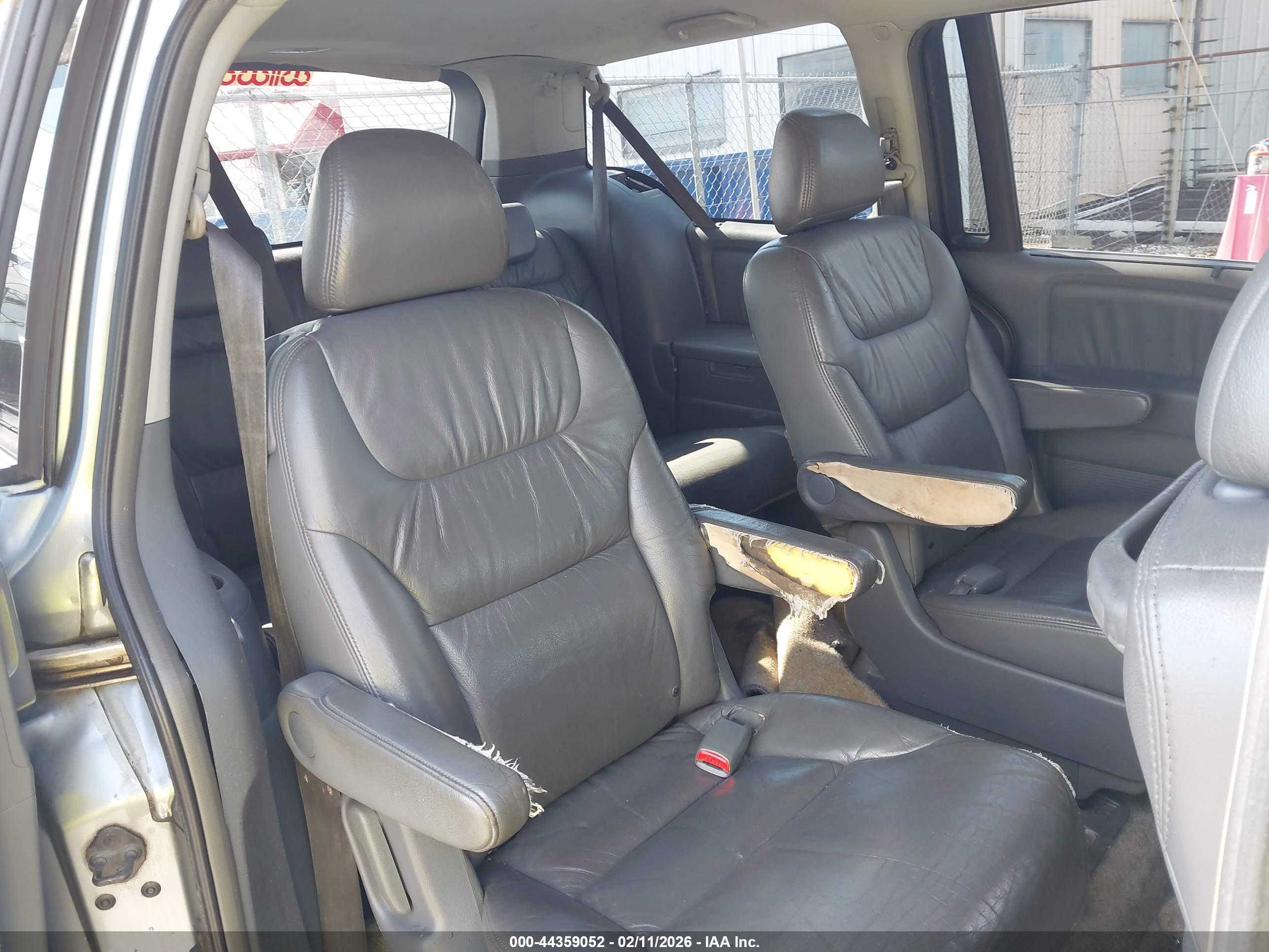HONDA ODYSSEY image 8