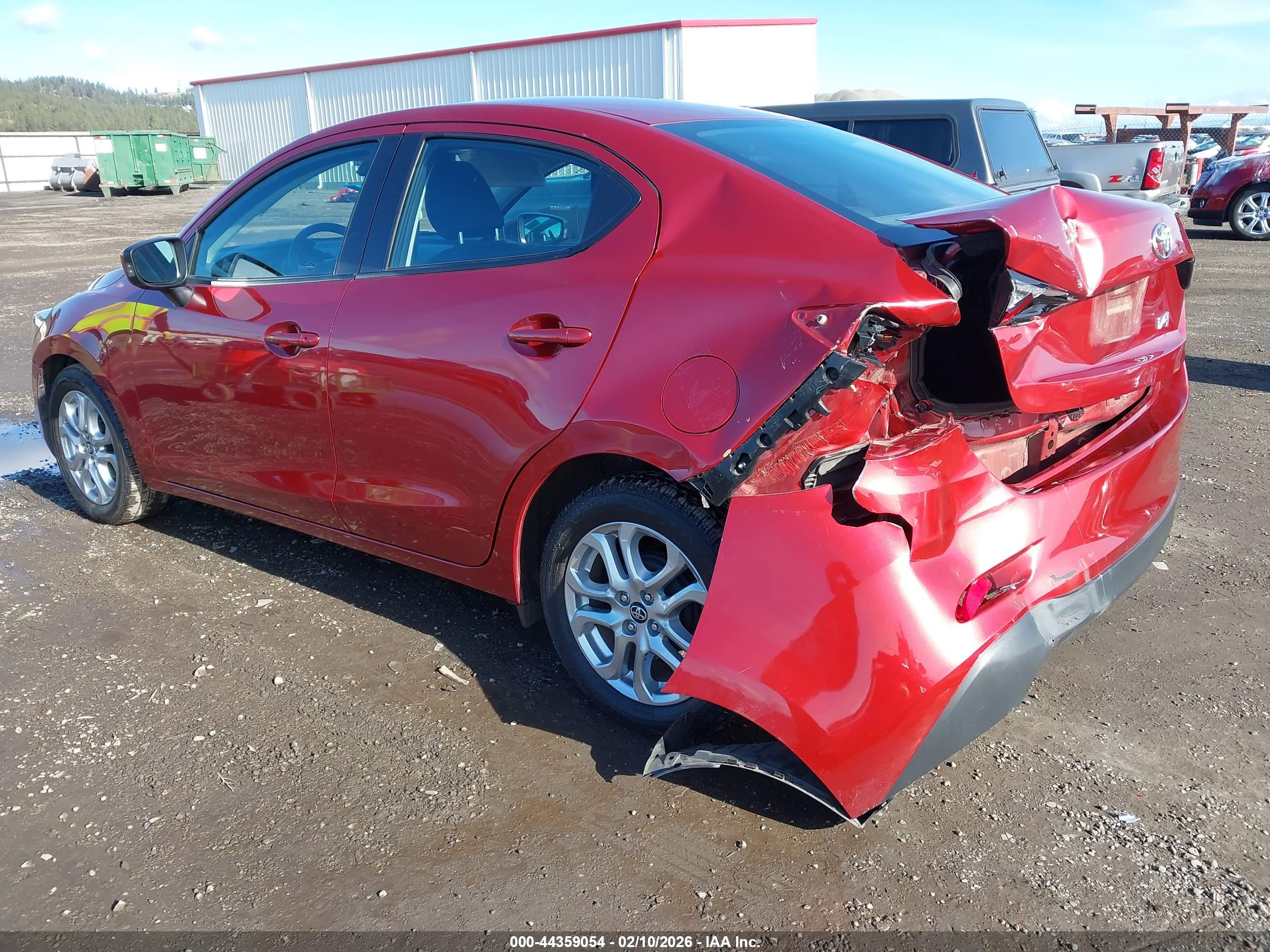 TOYOTA YARIS image 3