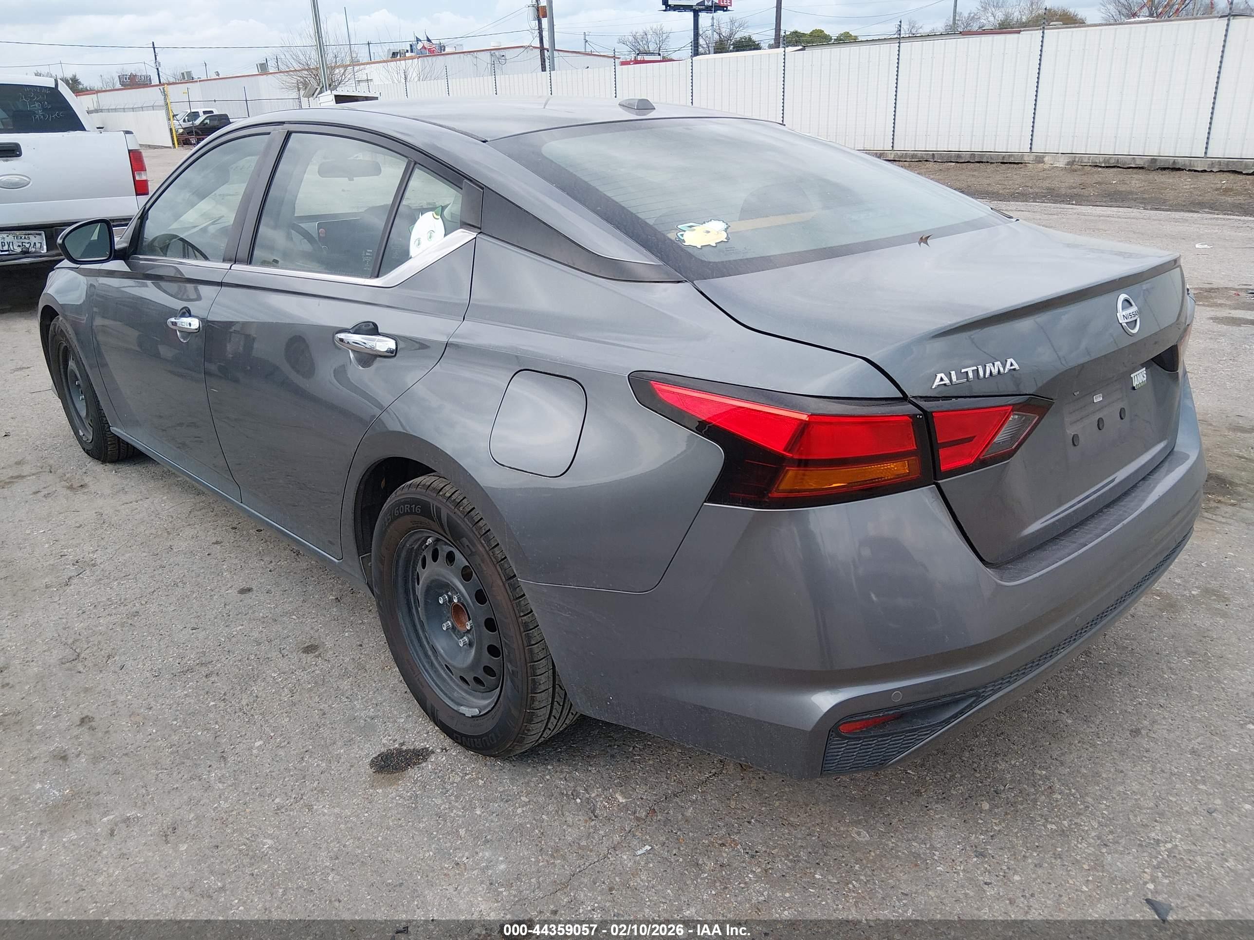 NISSAN ALTIMA image 3