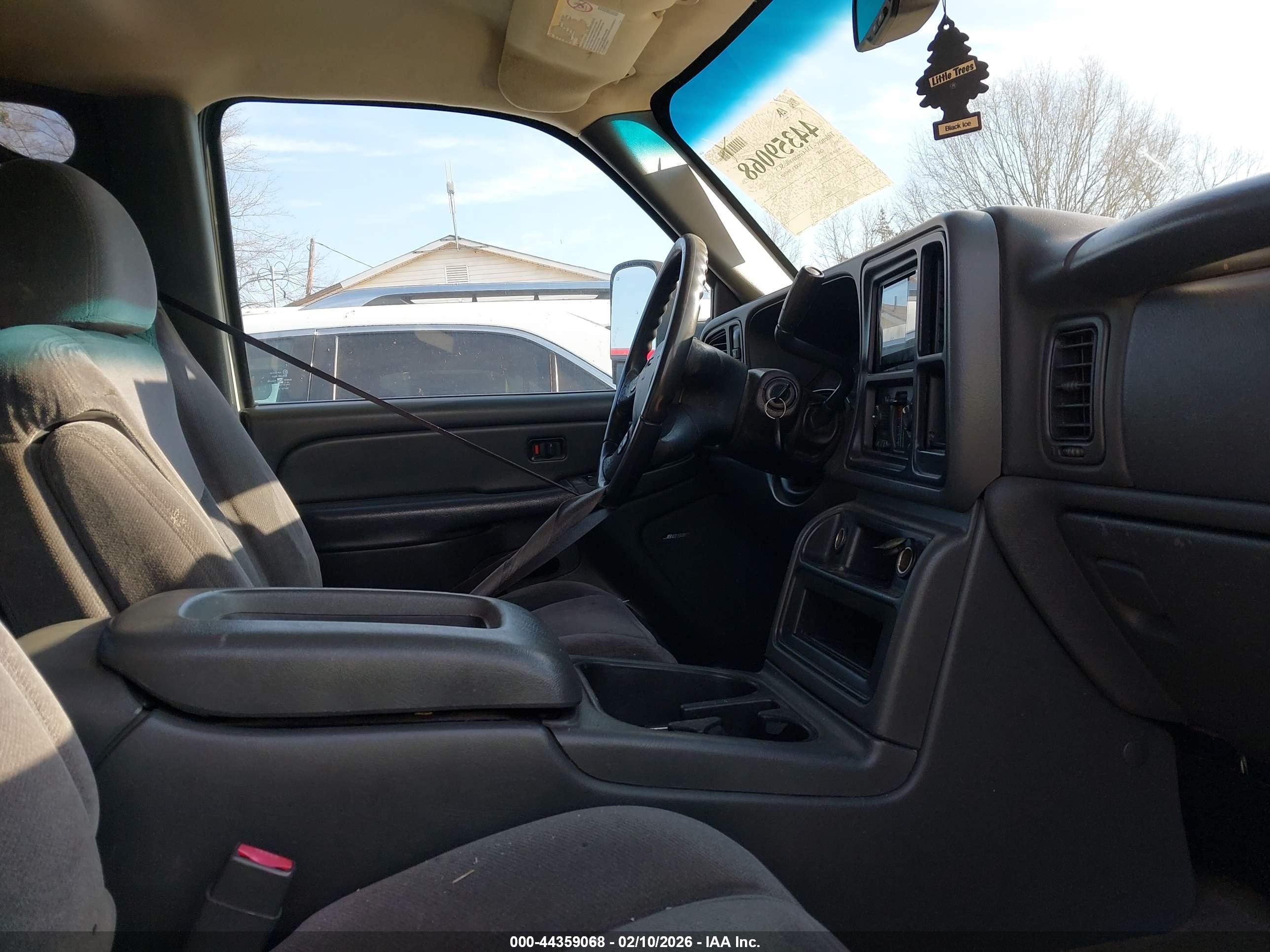 GMC SIERRA image 5