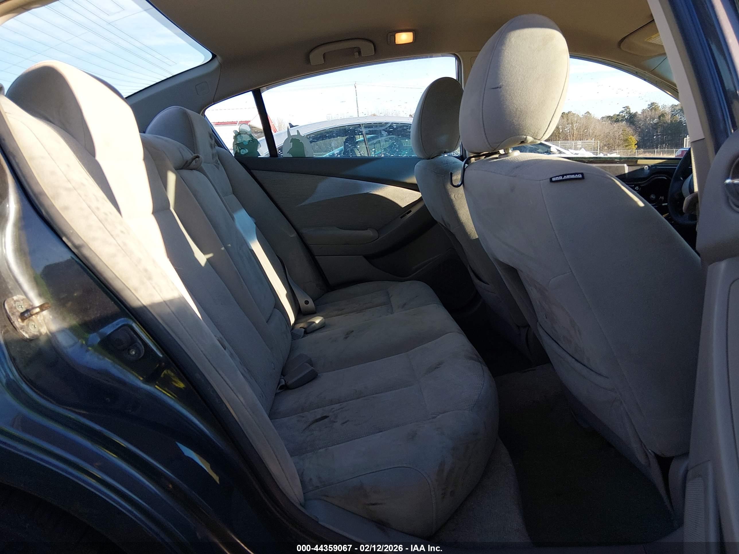 NISSAN ALTIMA image 8
