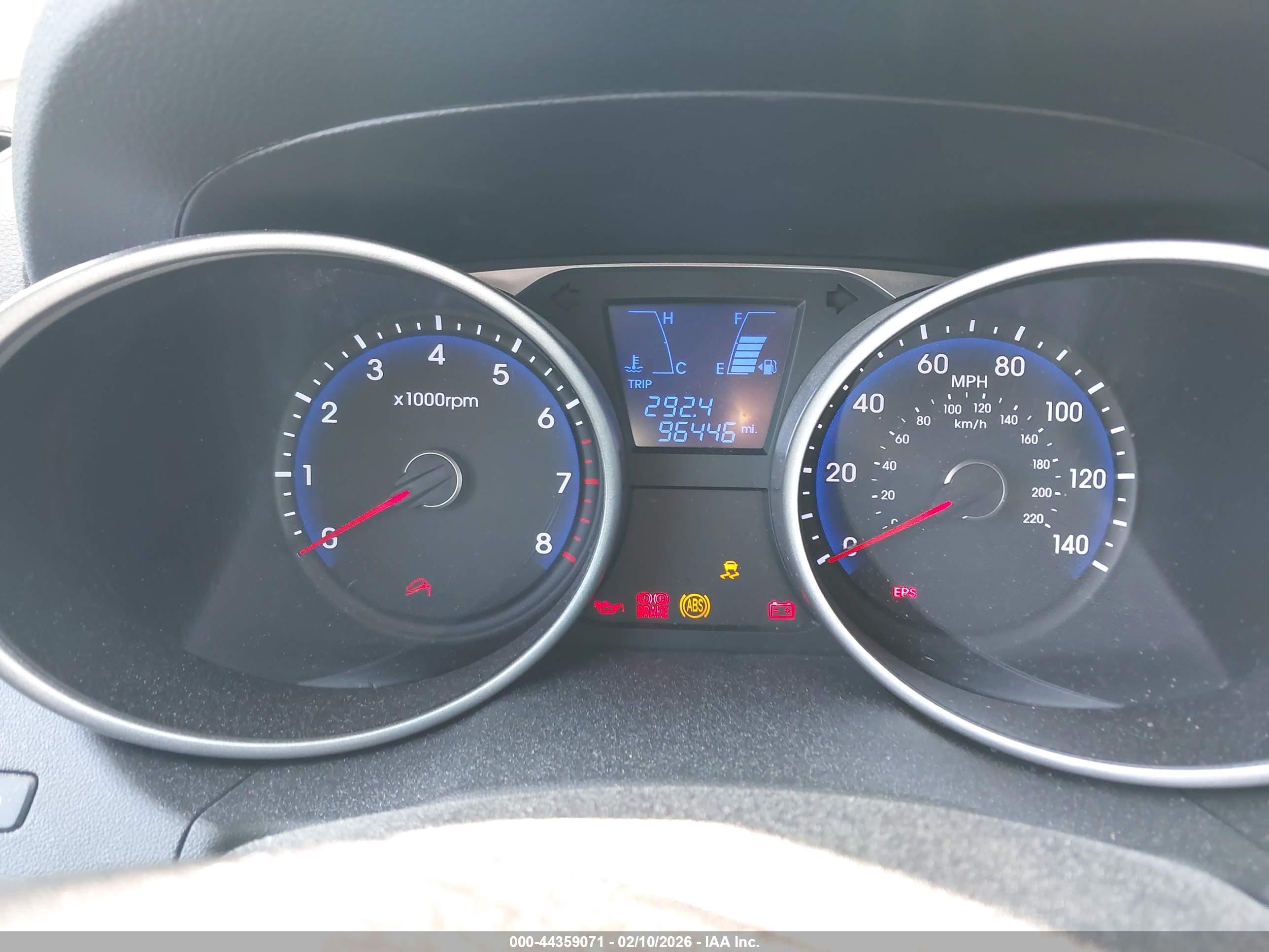 HYUNDAI TUCSON image 7