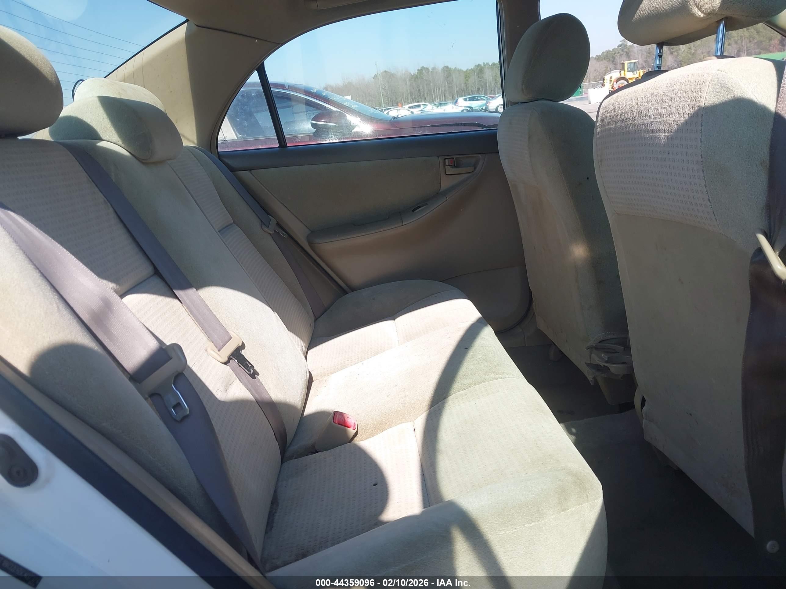 TOYOTA COROLLA image 8