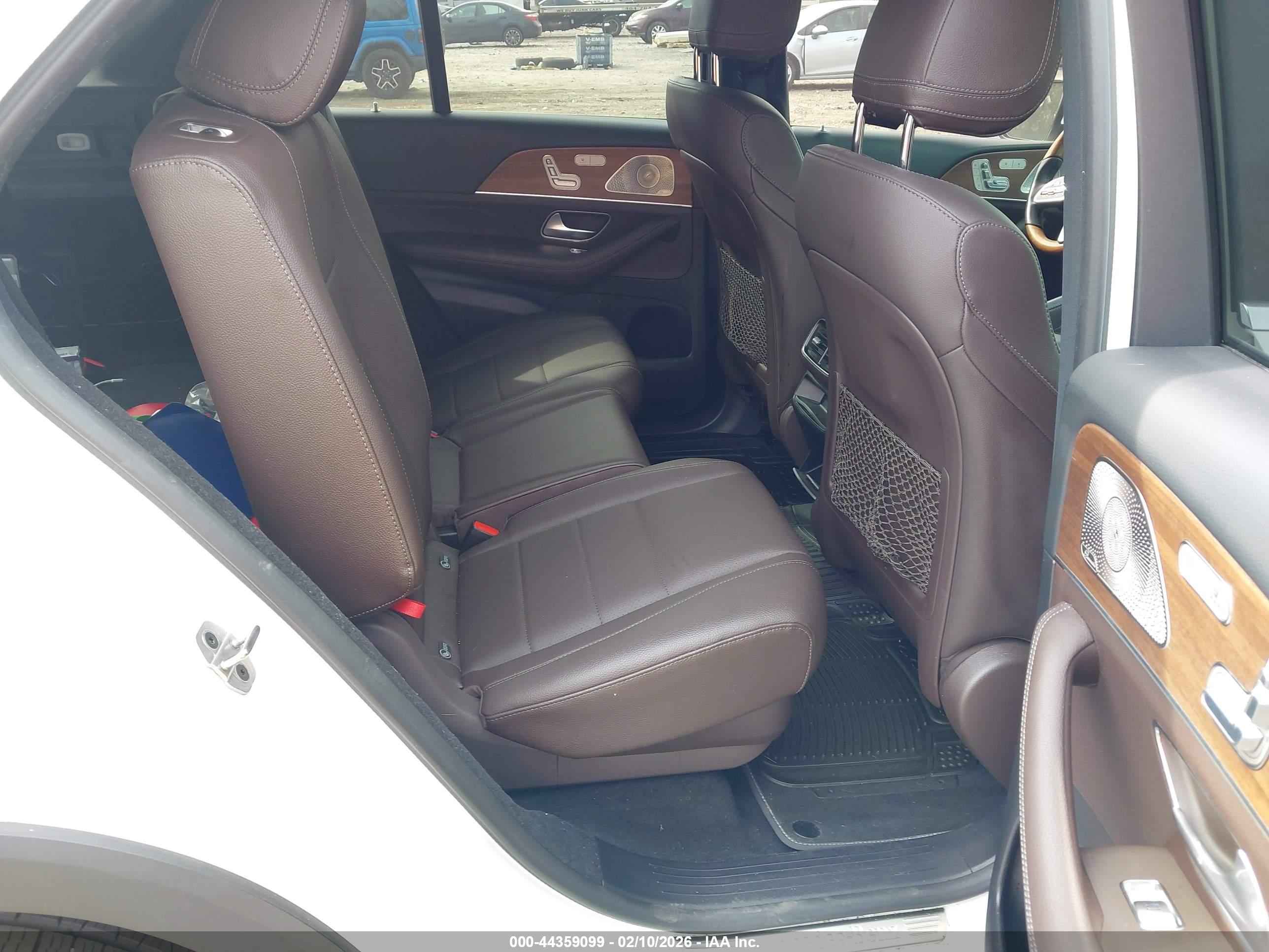 MERCEDES-BENZ GLE image 8