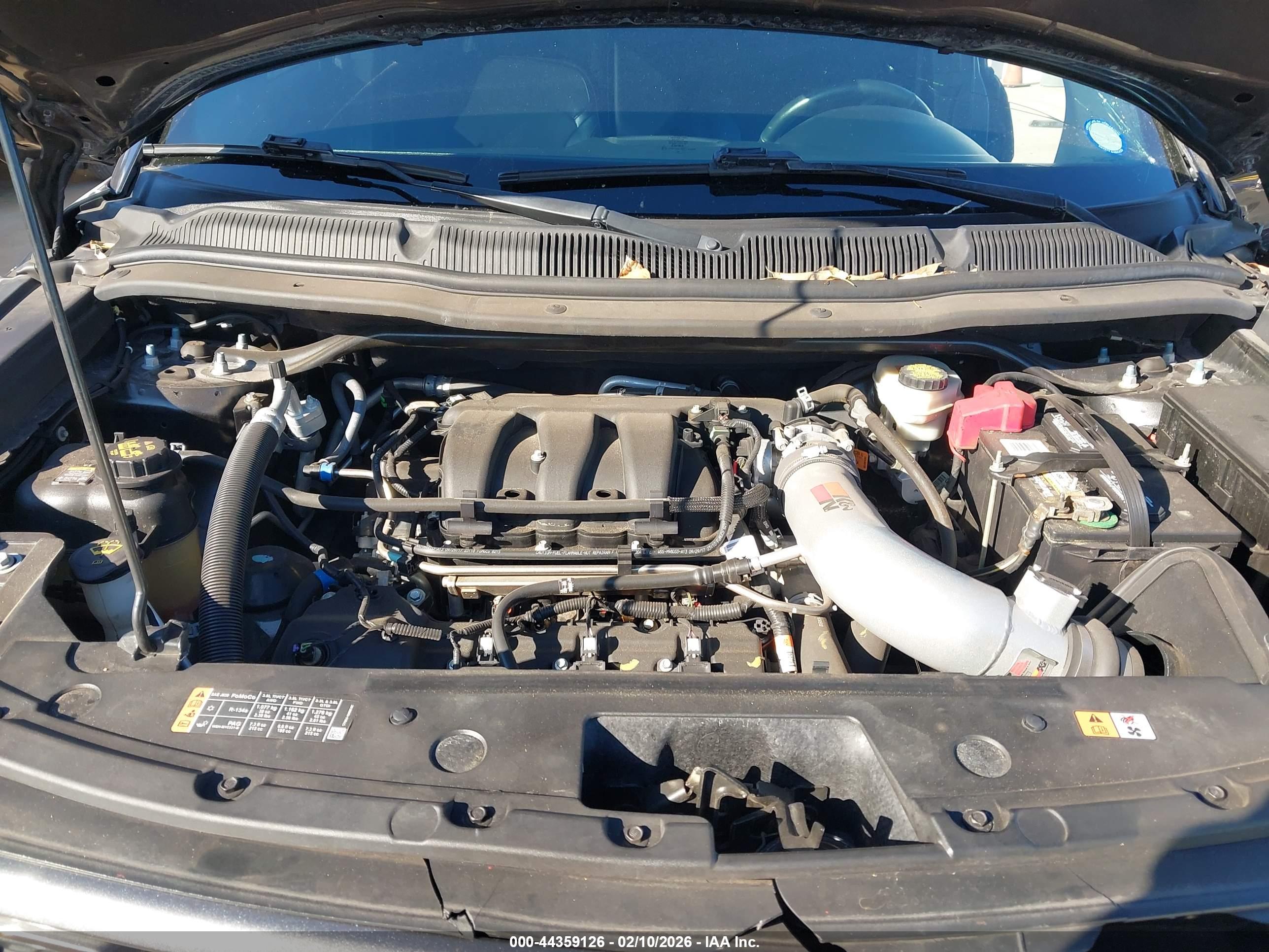 FORD EXPLORER image 10