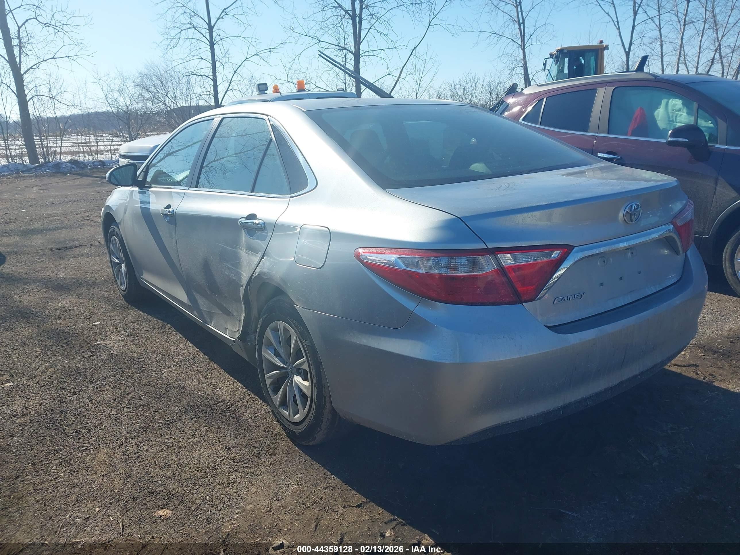TOYOTA CAMRY image 3