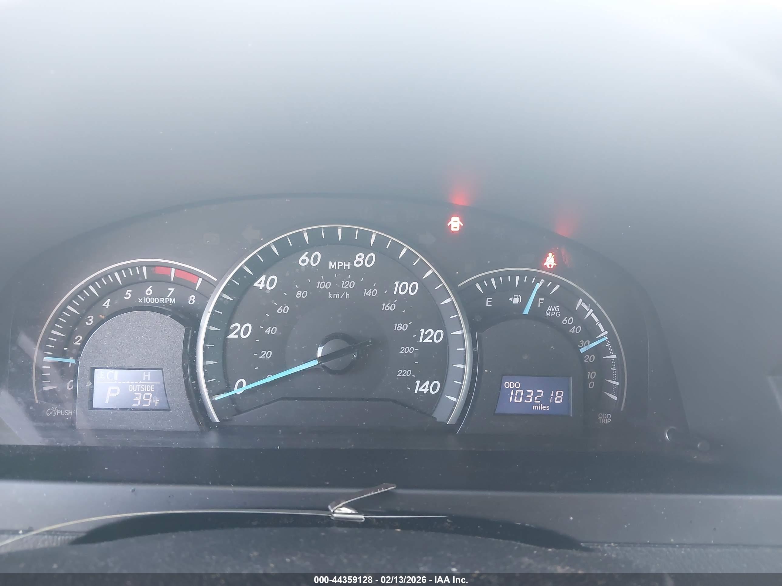 TOYOTA CAMRY image 7