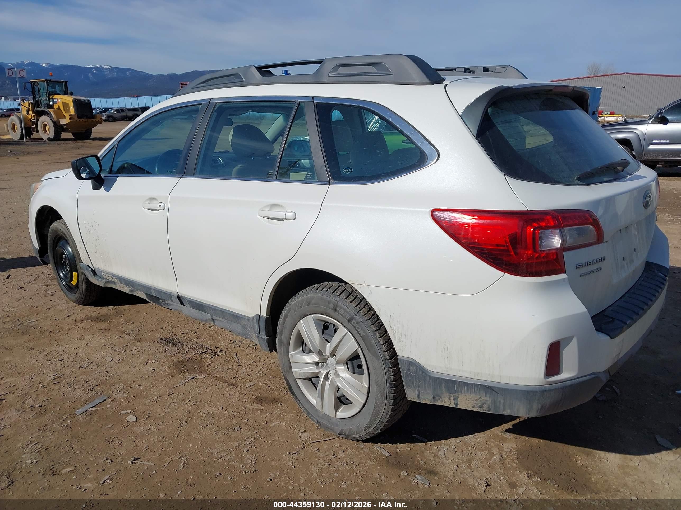 SUBARU OUTBACK image 3