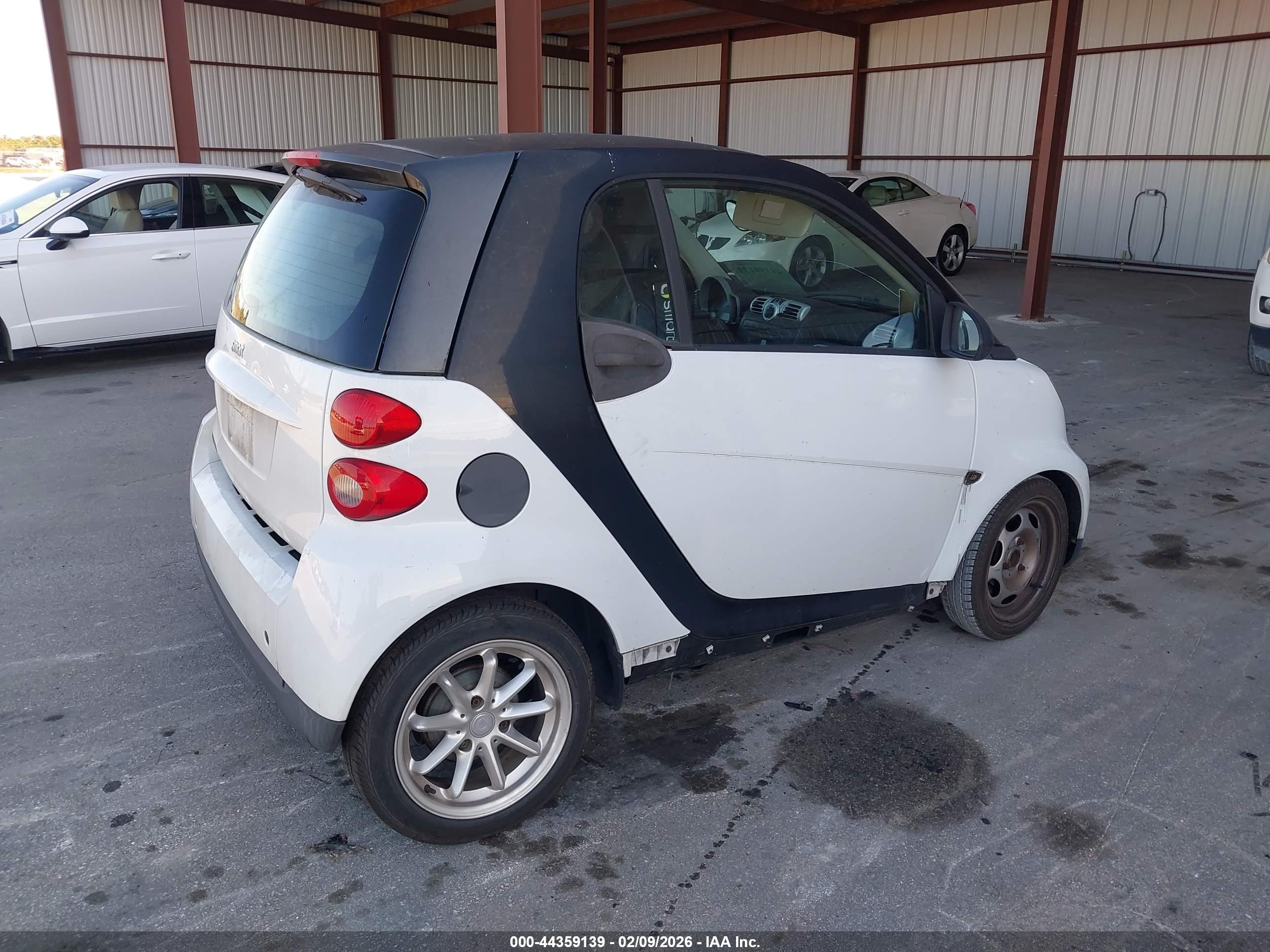 SMART FORTWO image 4