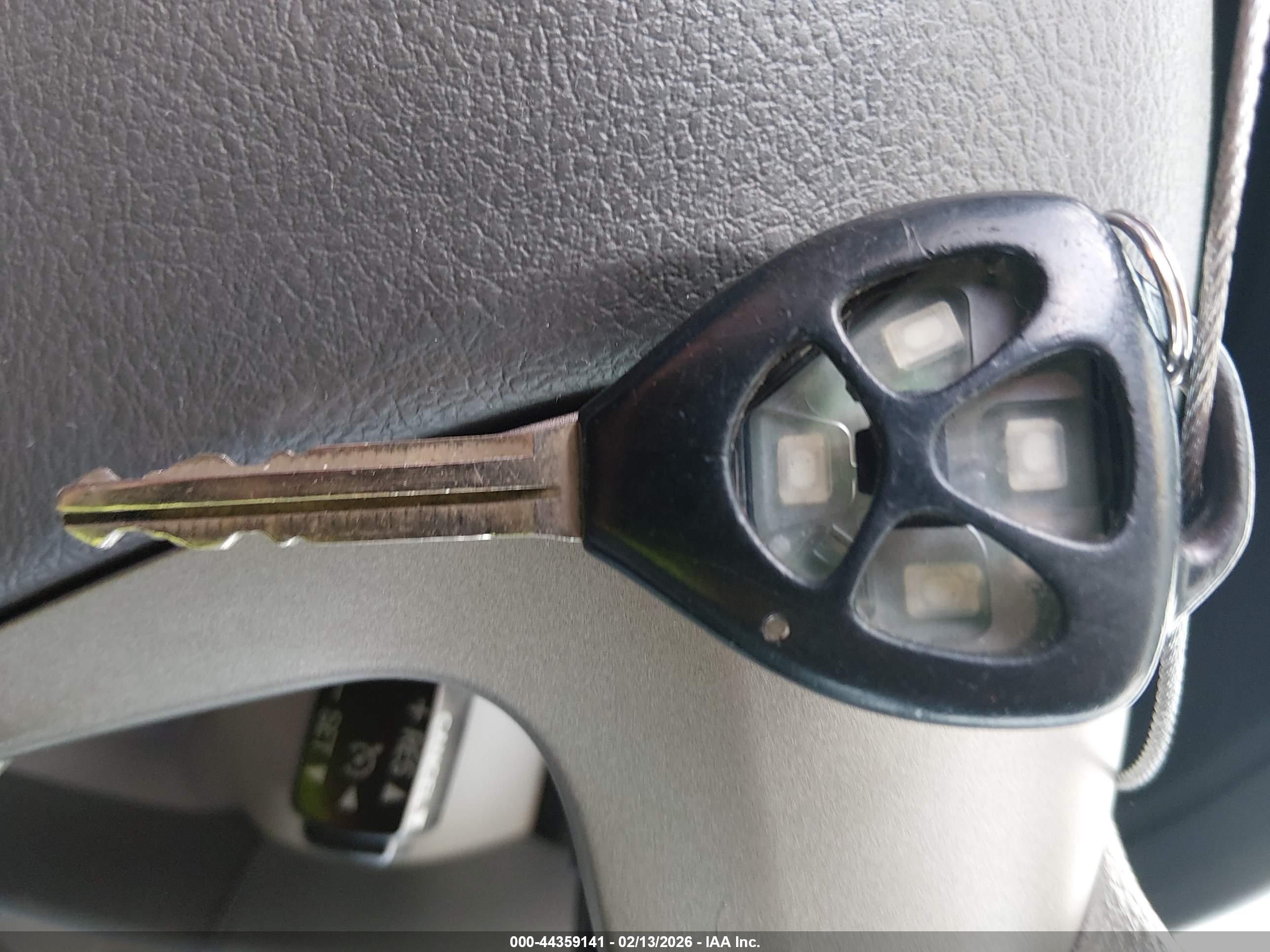 TOYOTA CAMRY image 11