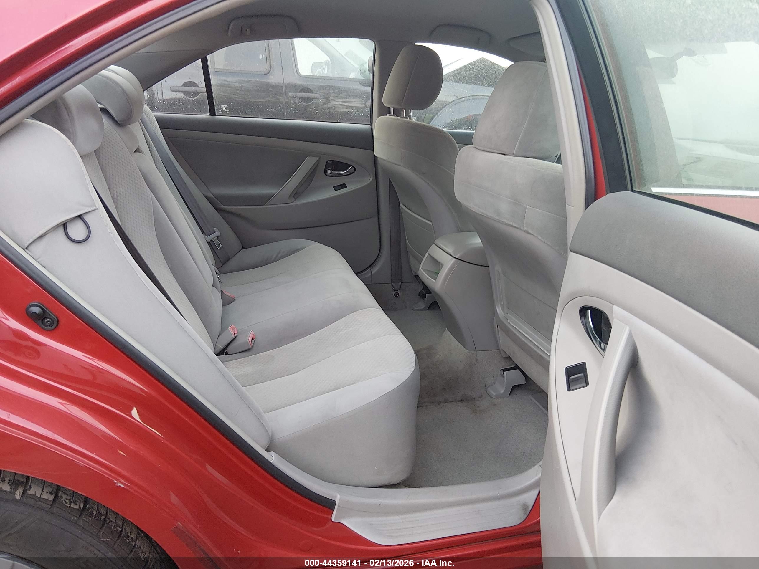 TOYOTA CAMRY image 8