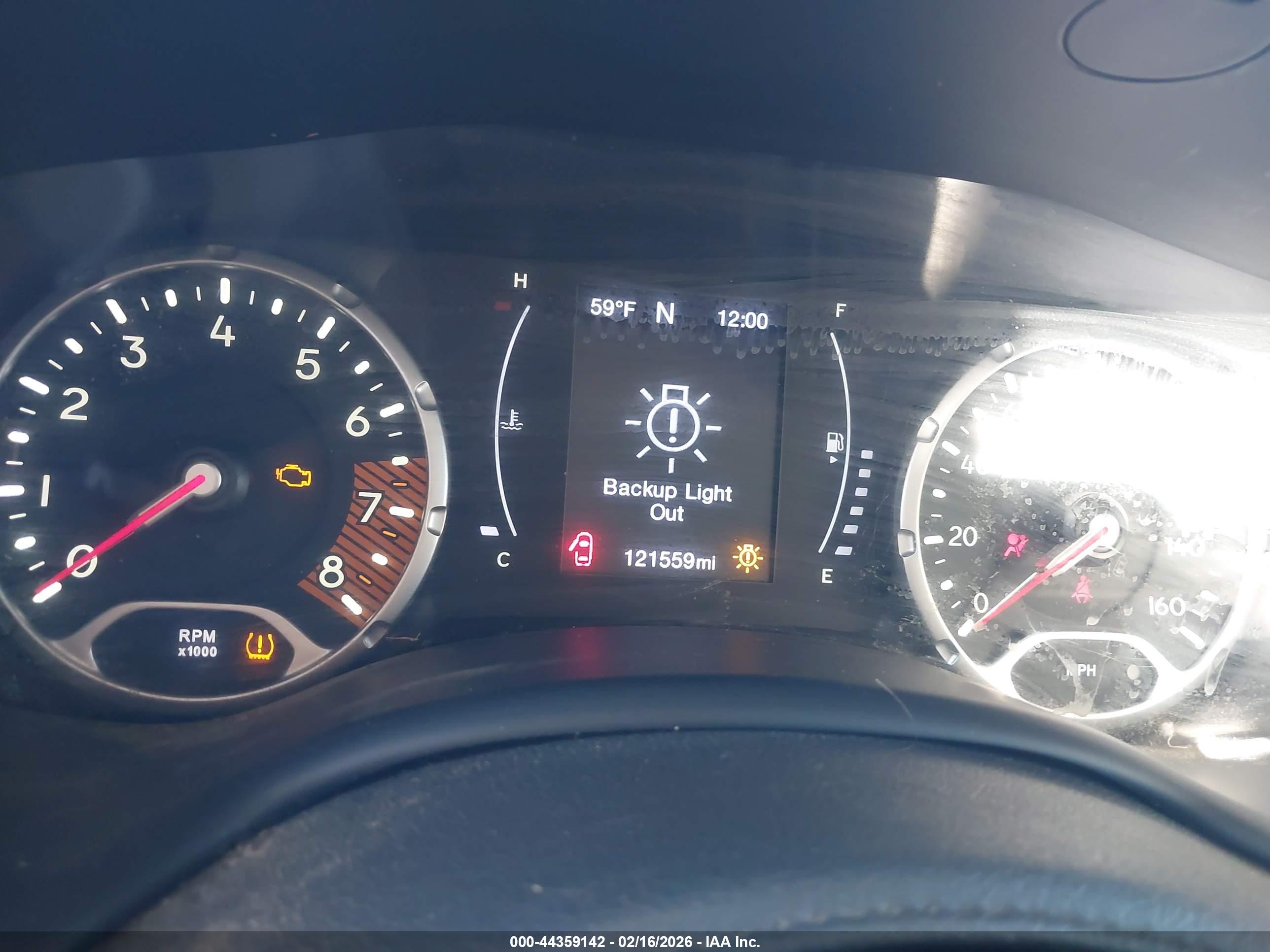 JEEP RENEGADE image 7