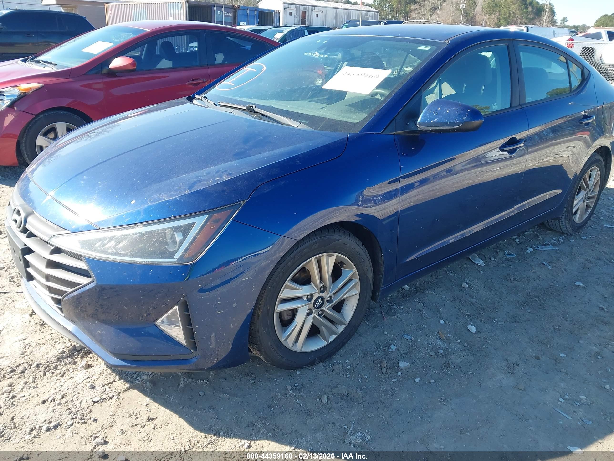 HYUNDAI ELANTRA image 2