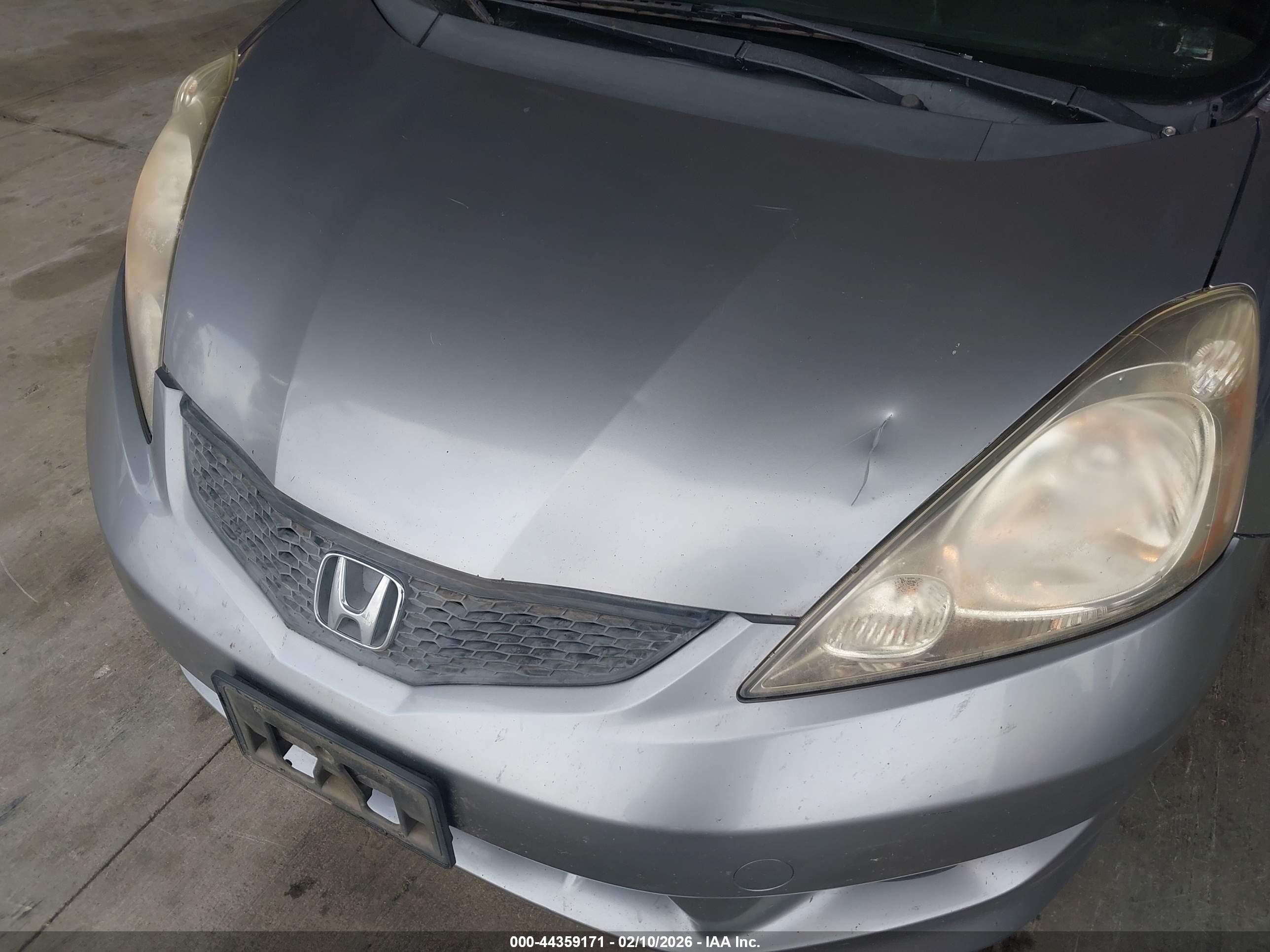 HONDA FIT image 6