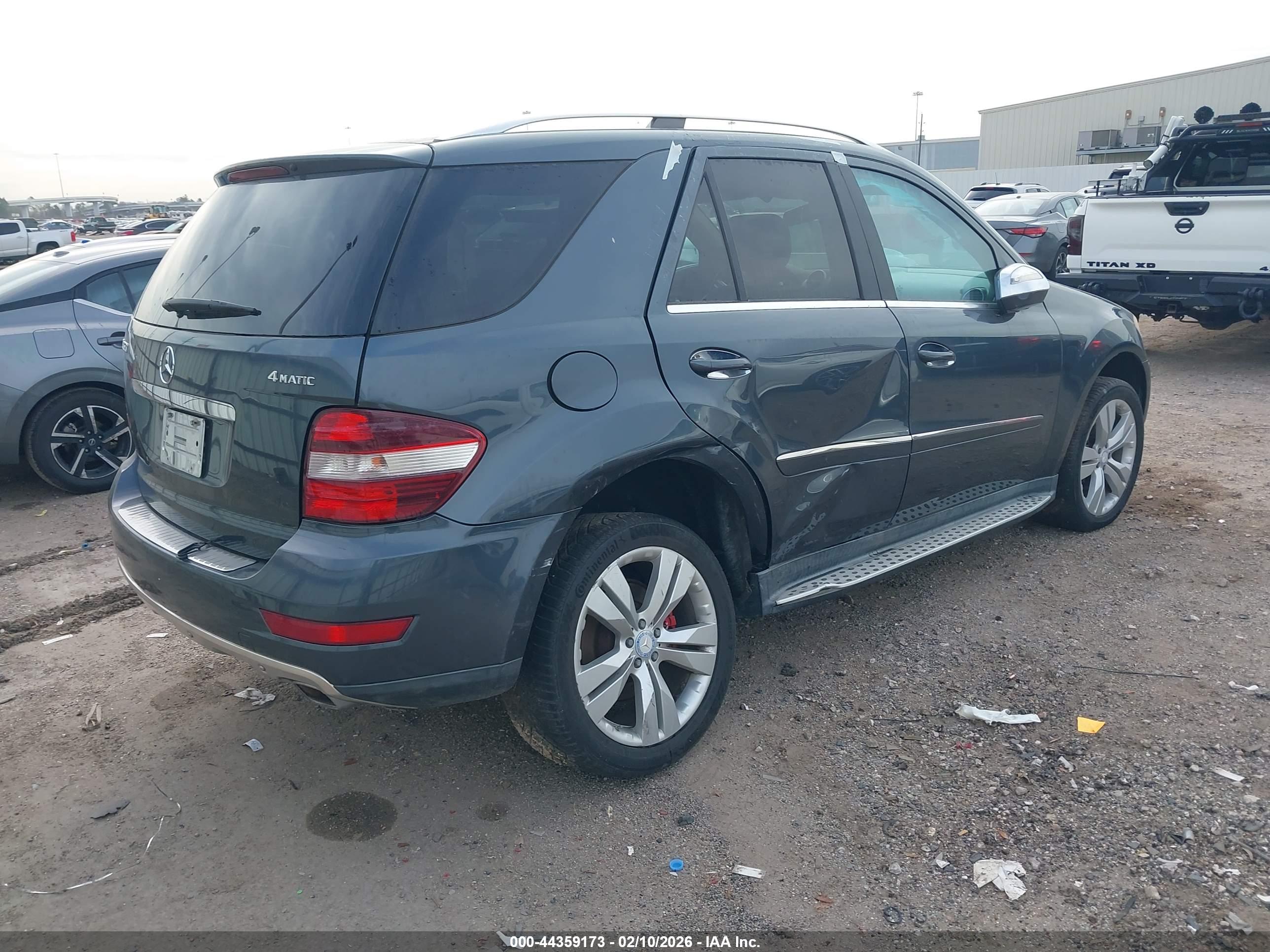 MERCEDES-BENZ ML image 4