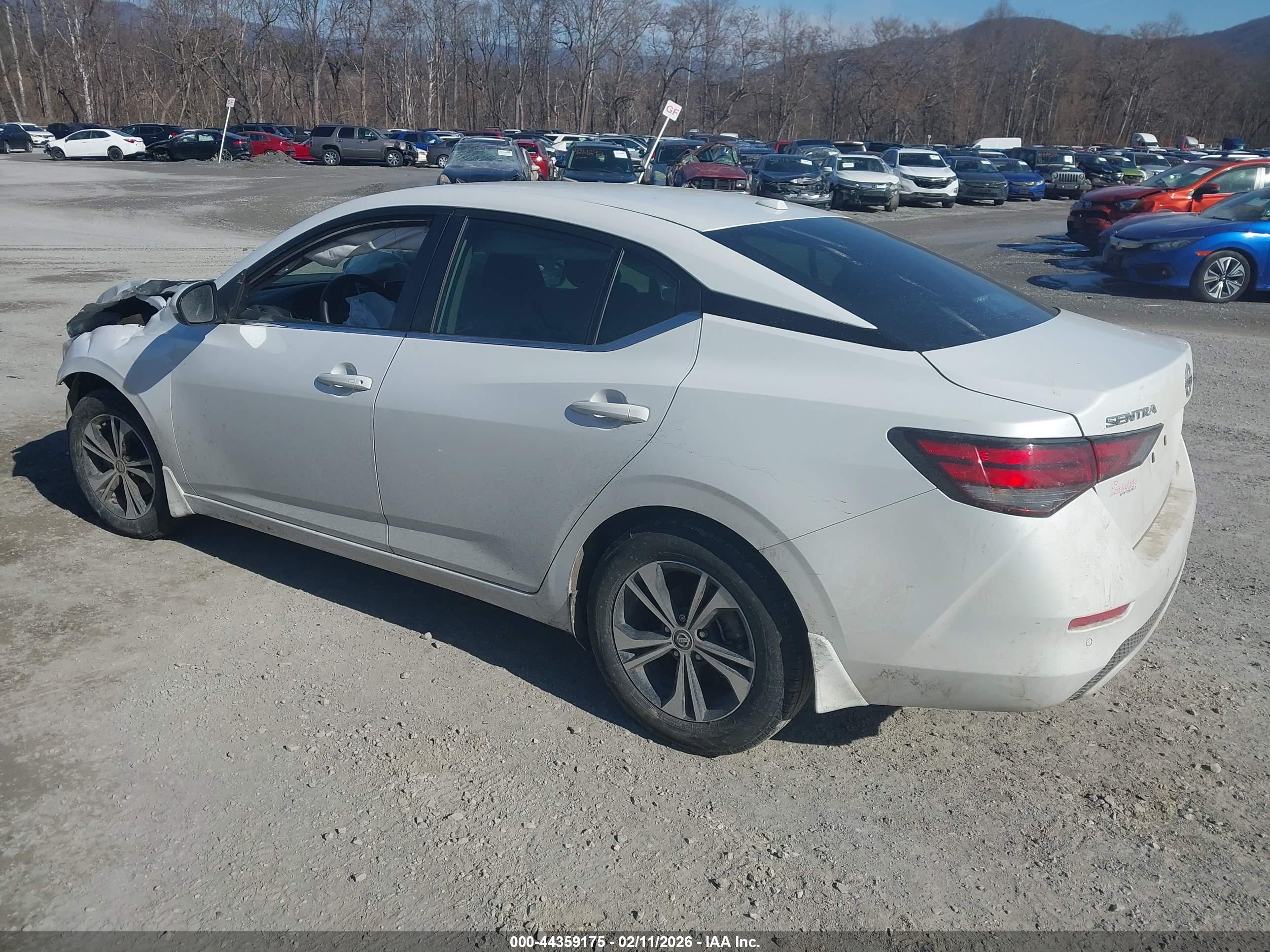 NISSAN SENTRA image 3