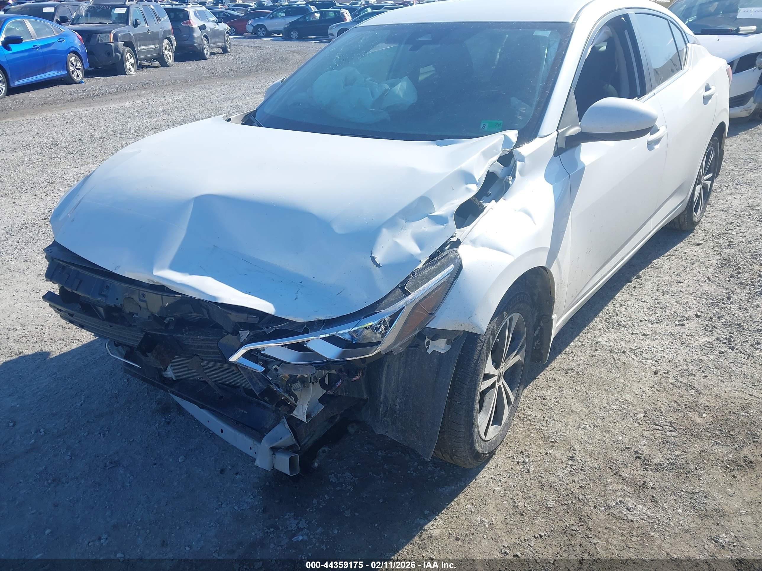 NISSAN SENTRA image 6