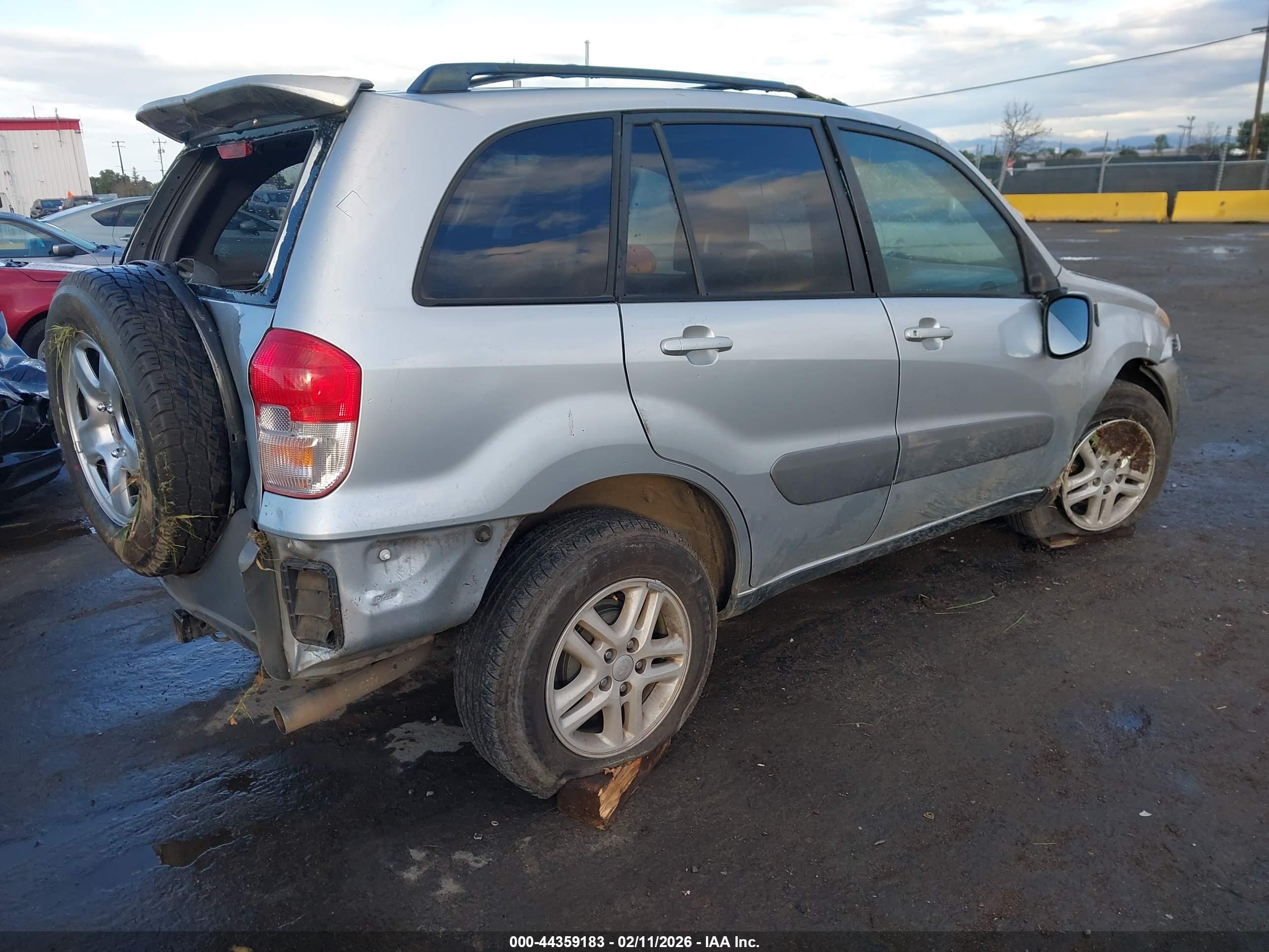 TOYOTA RAV4 image 4