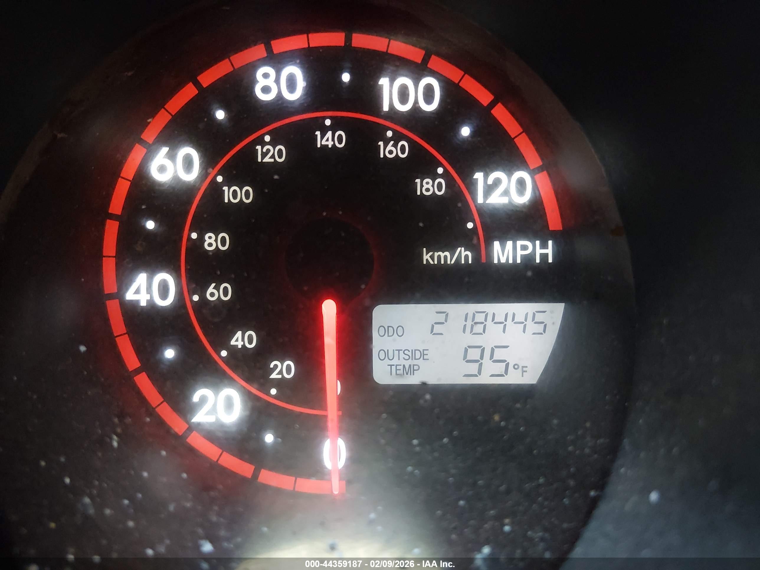 PONTIAC VIBE image 7