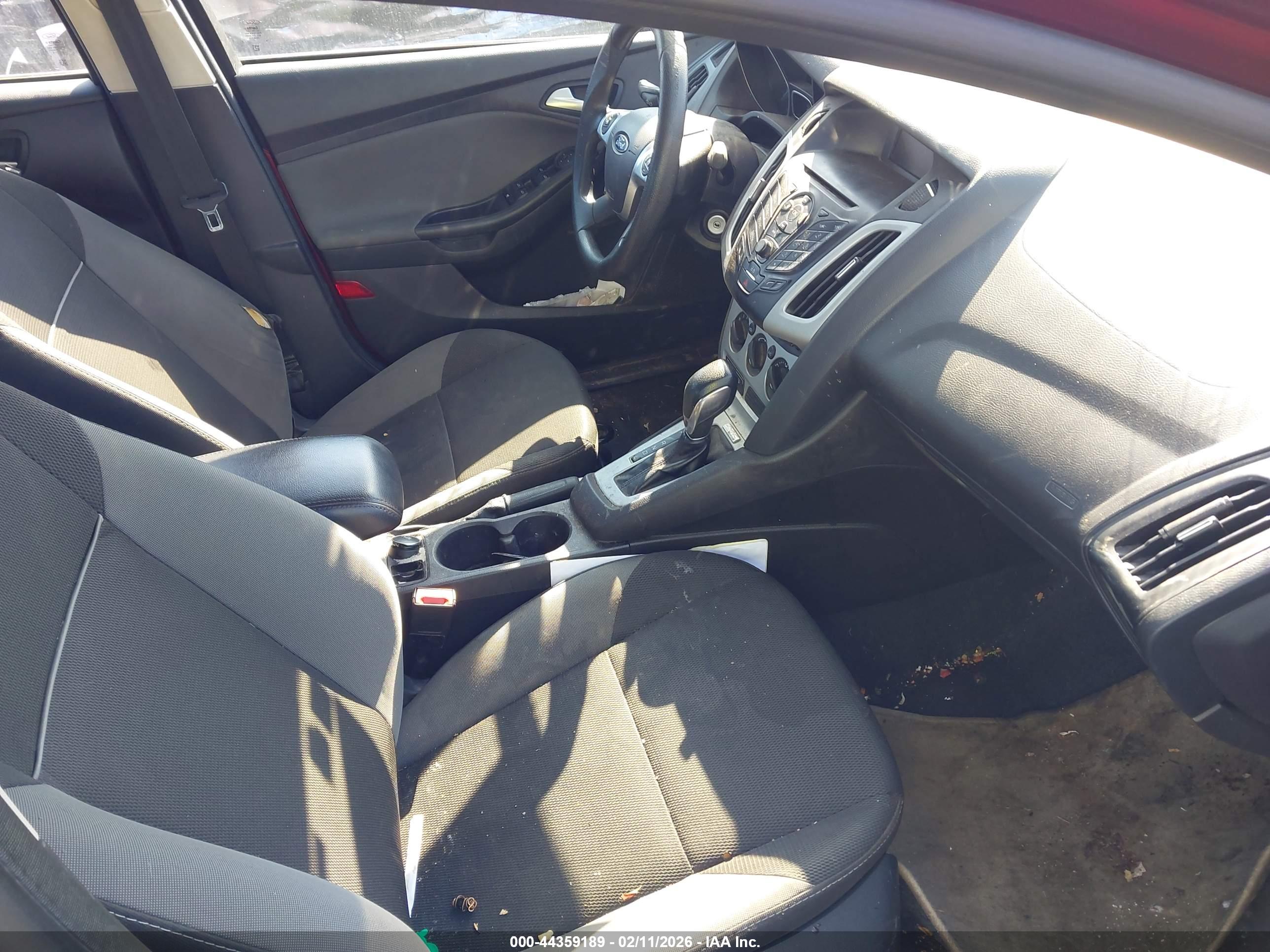 FORD FOCUS image 5