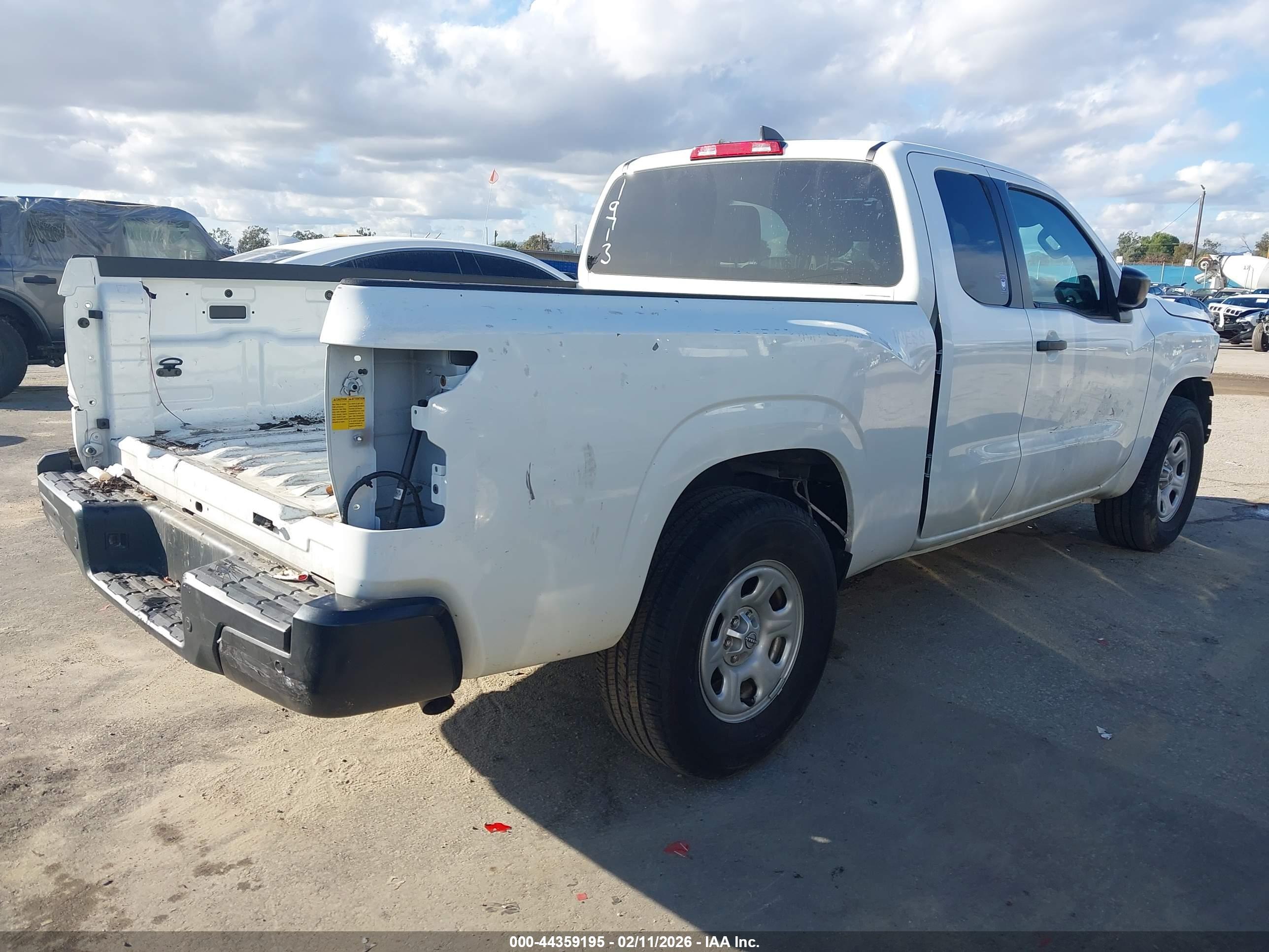 NISSAN FRONTIER image 4
