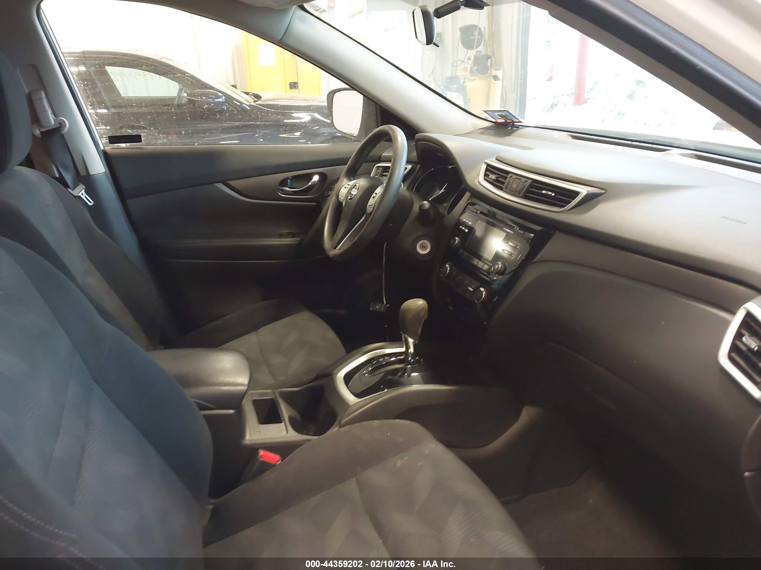 NISSAN ROGUE image 5