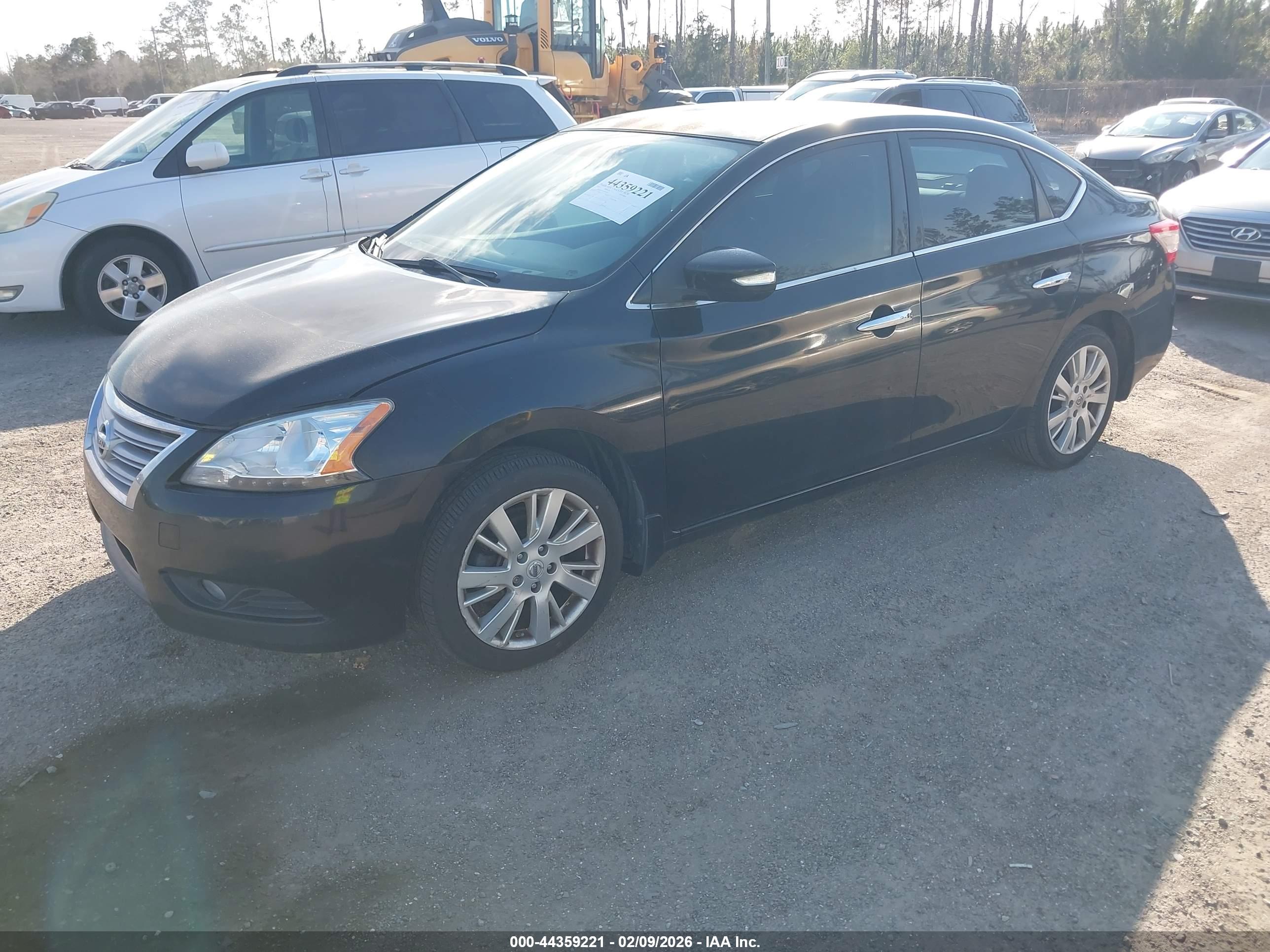 NISSAN SENTRA image 2