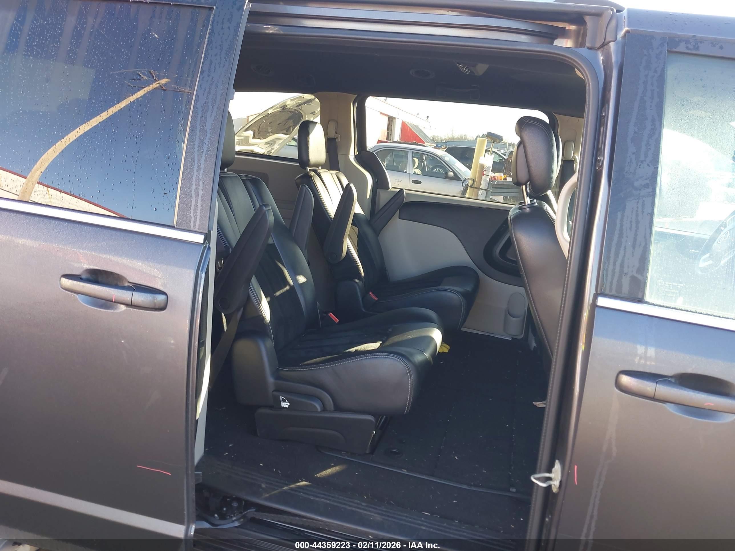 DODGE GRAND image 8