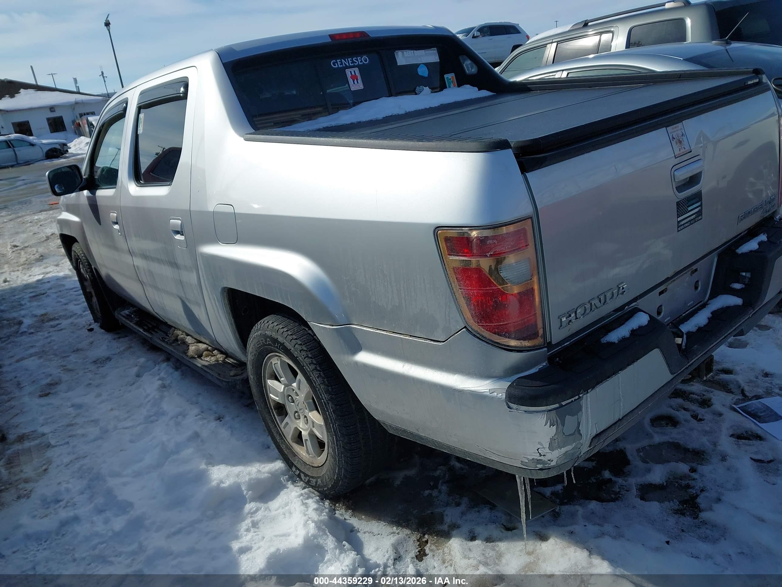 HONDA RIDGELINE image 3